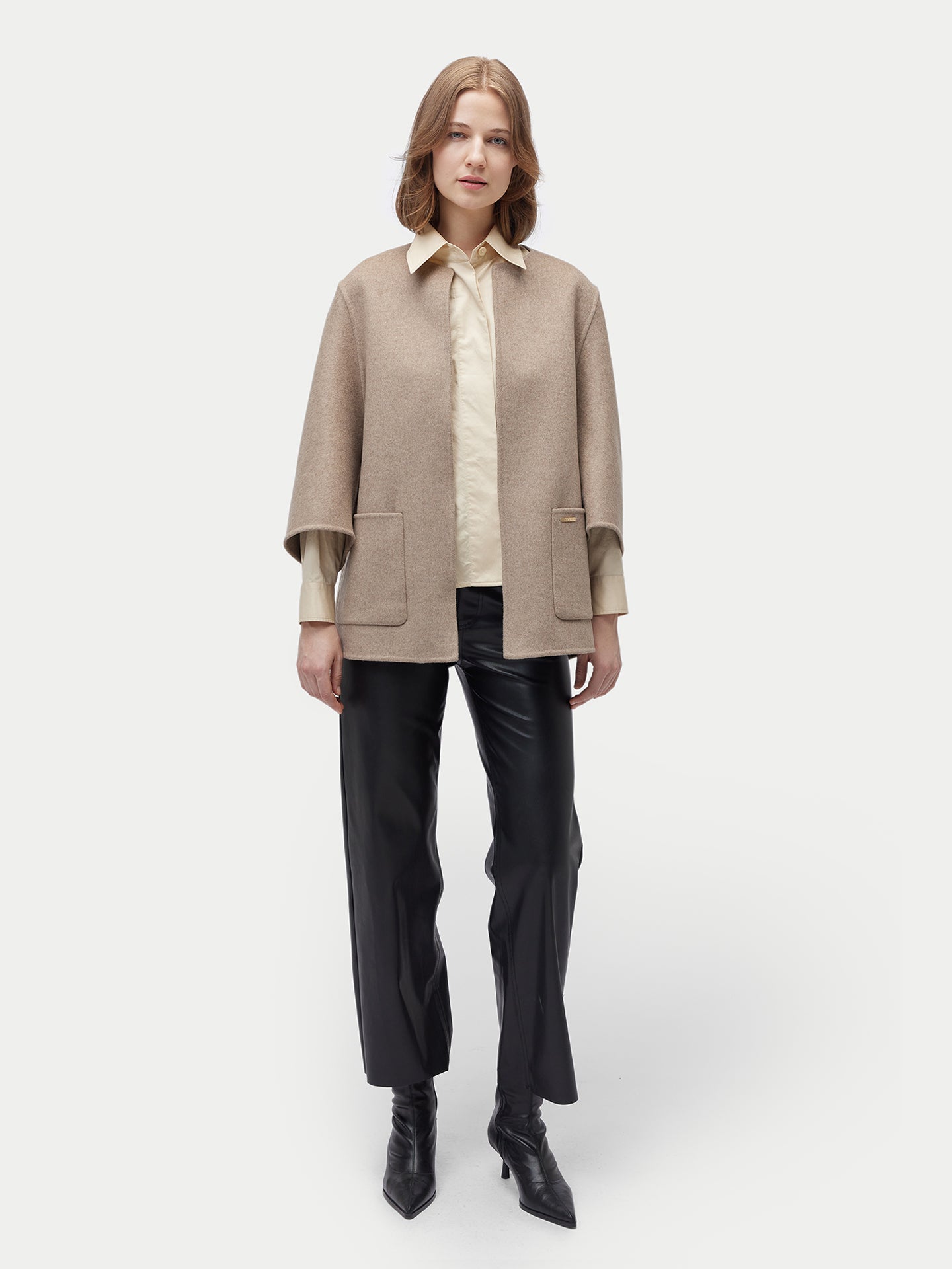 Ponchojacke aus Kaschmir mit Tasche