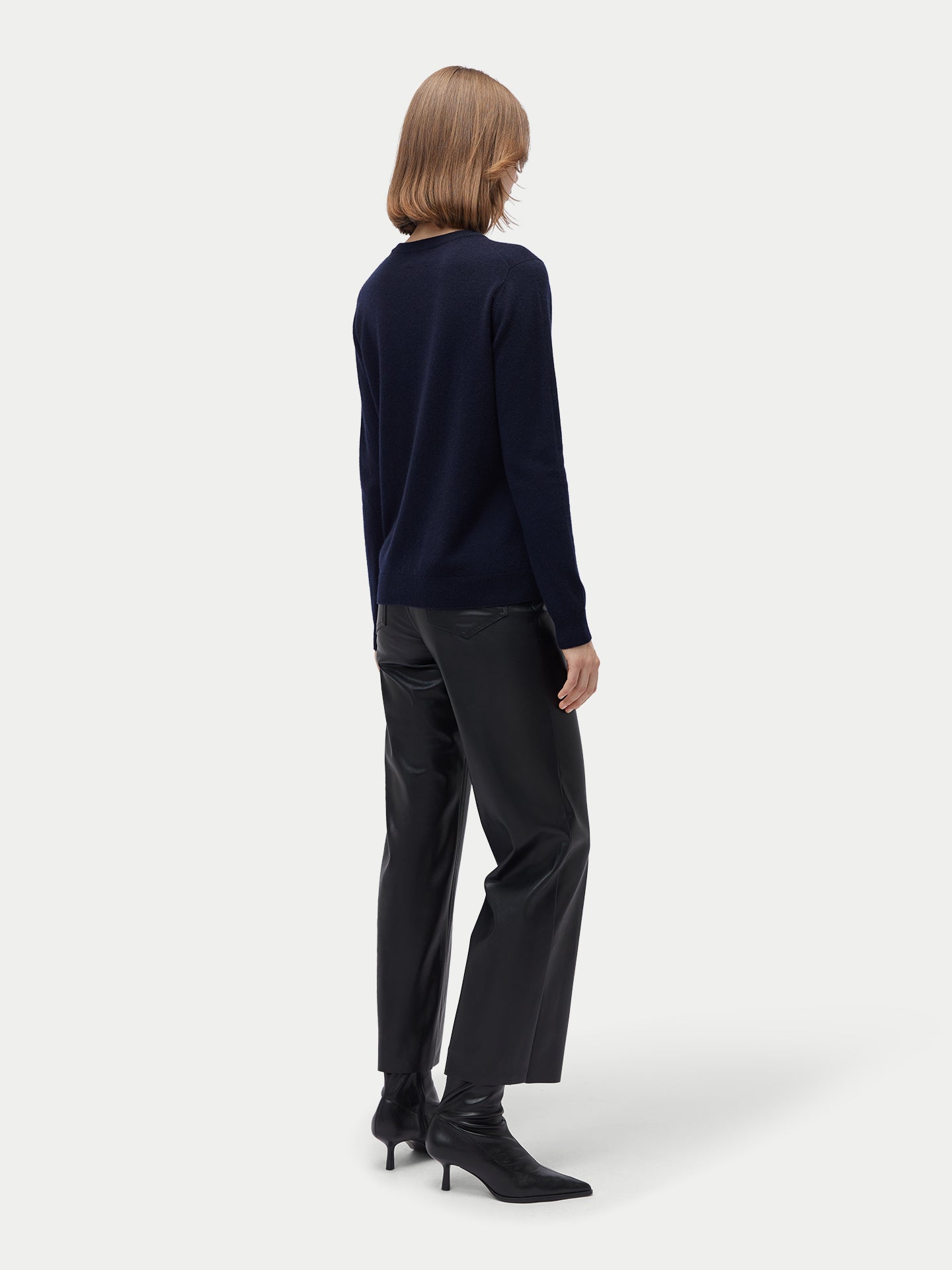 Kaschmir Strickjacke mit R-Ausschnitt und Knöpfen