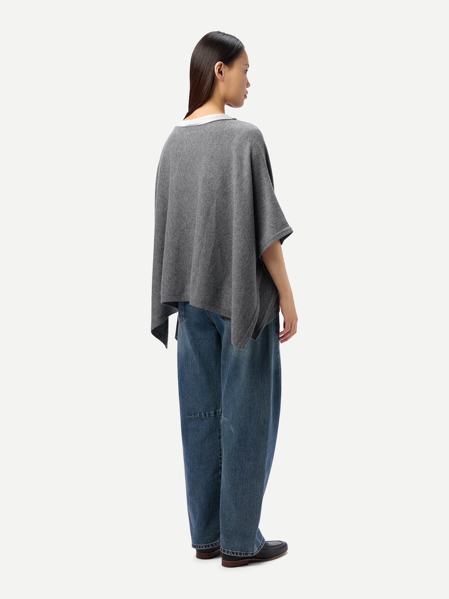 Kaschmir-Poncho mit U-Boot-Ausschnitt