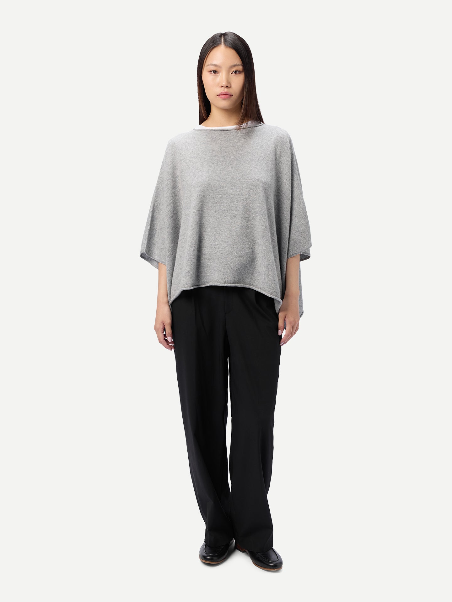 Timeless Kaschmir-Poncho mit Bootsausschnitt