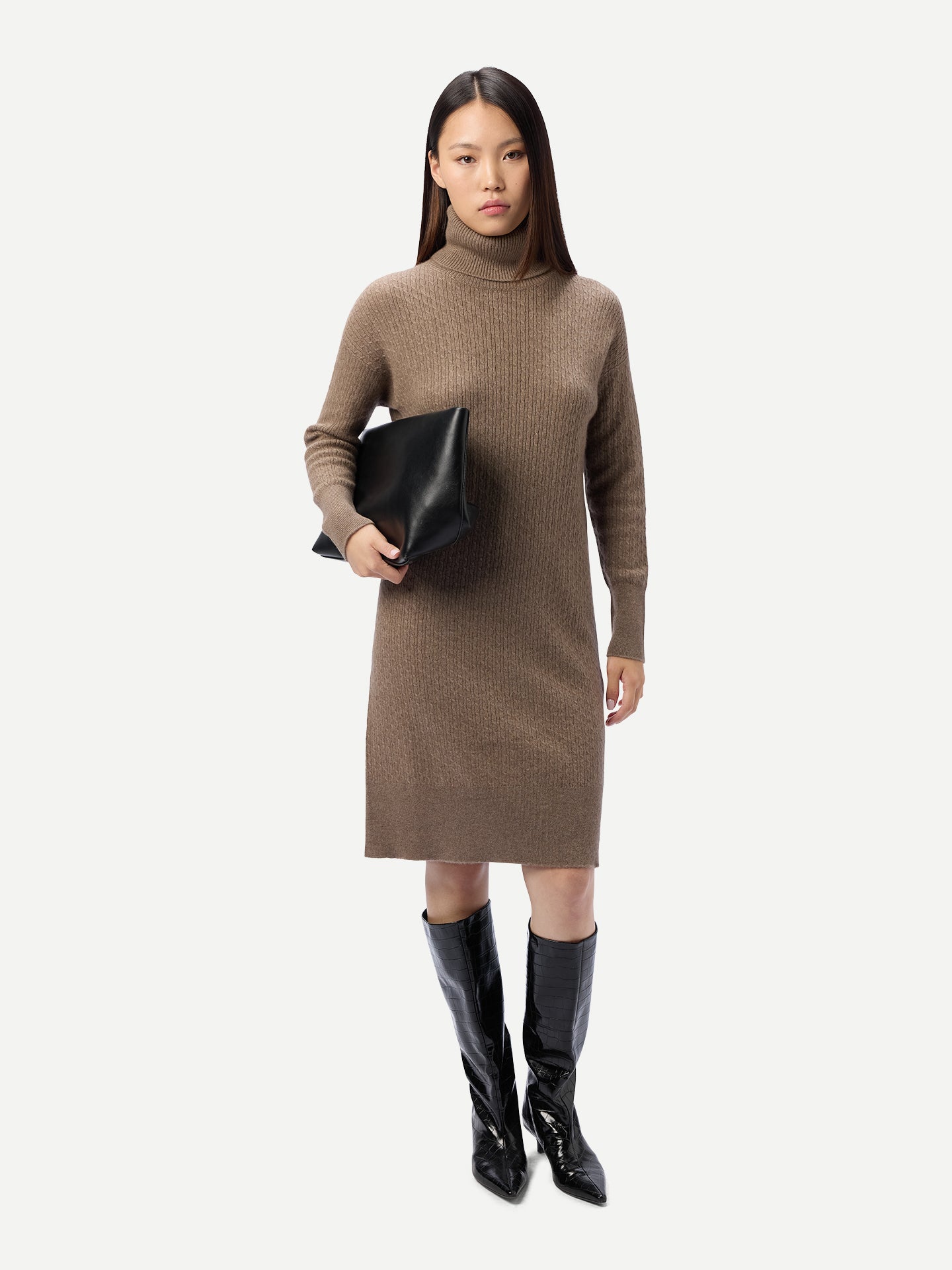 Nahtloses Kaschmir-Kleid mit Rollkragen