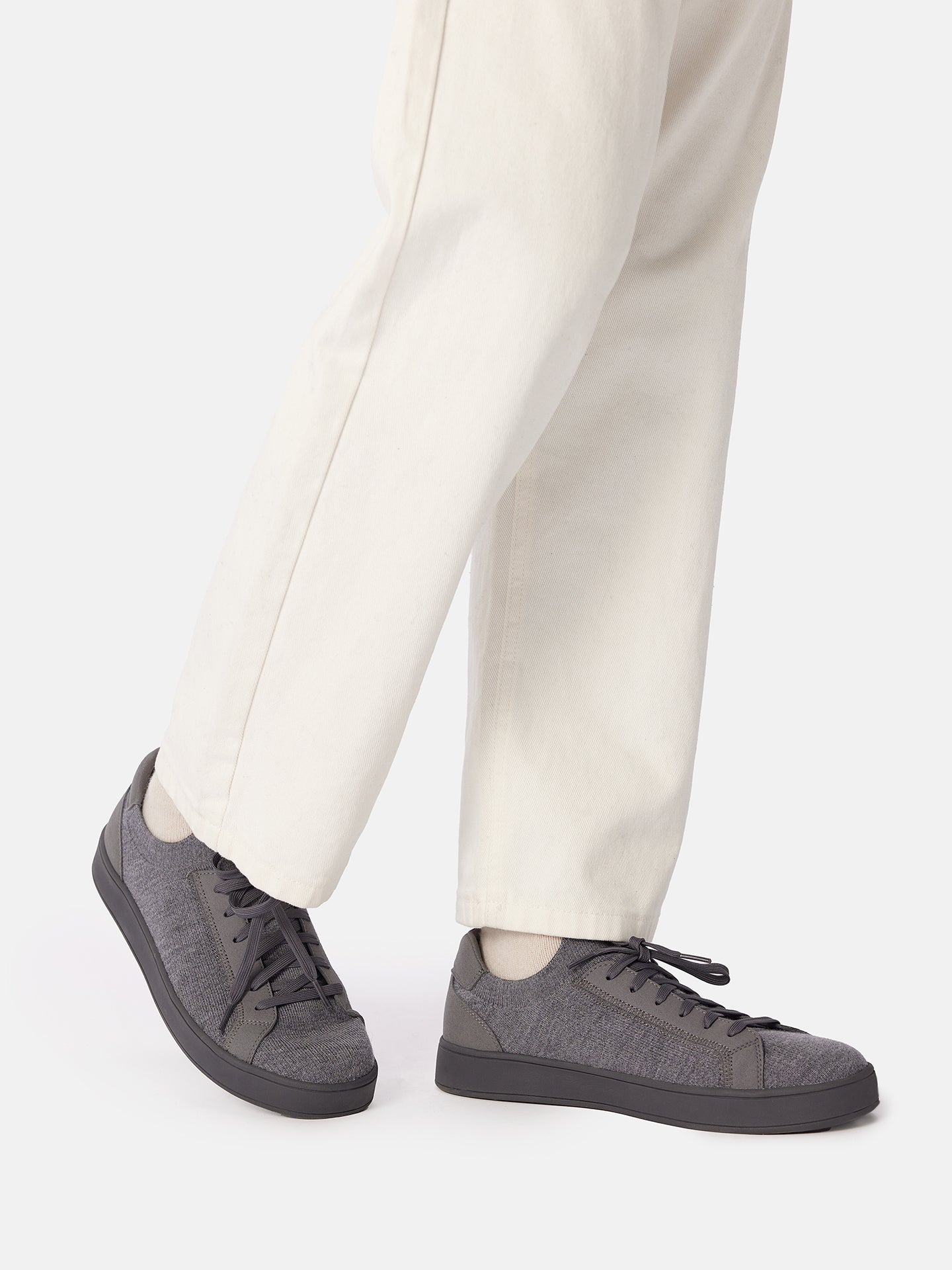 Gestrickte Sneakers aus mercerisierter Wolle und Kaschmir