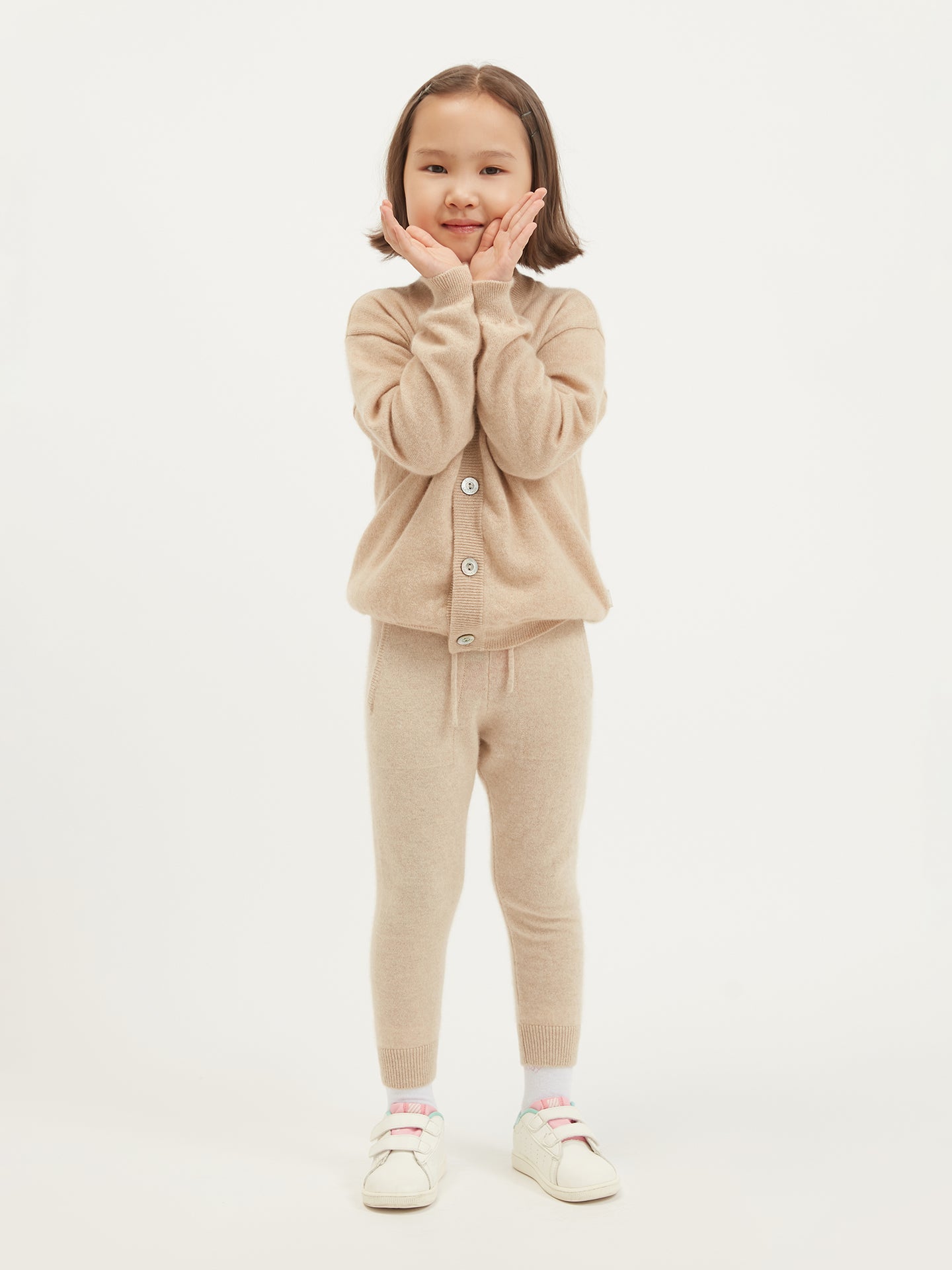 Naturfarbe Strickjacke mit V-Ausschnitt für Kinder