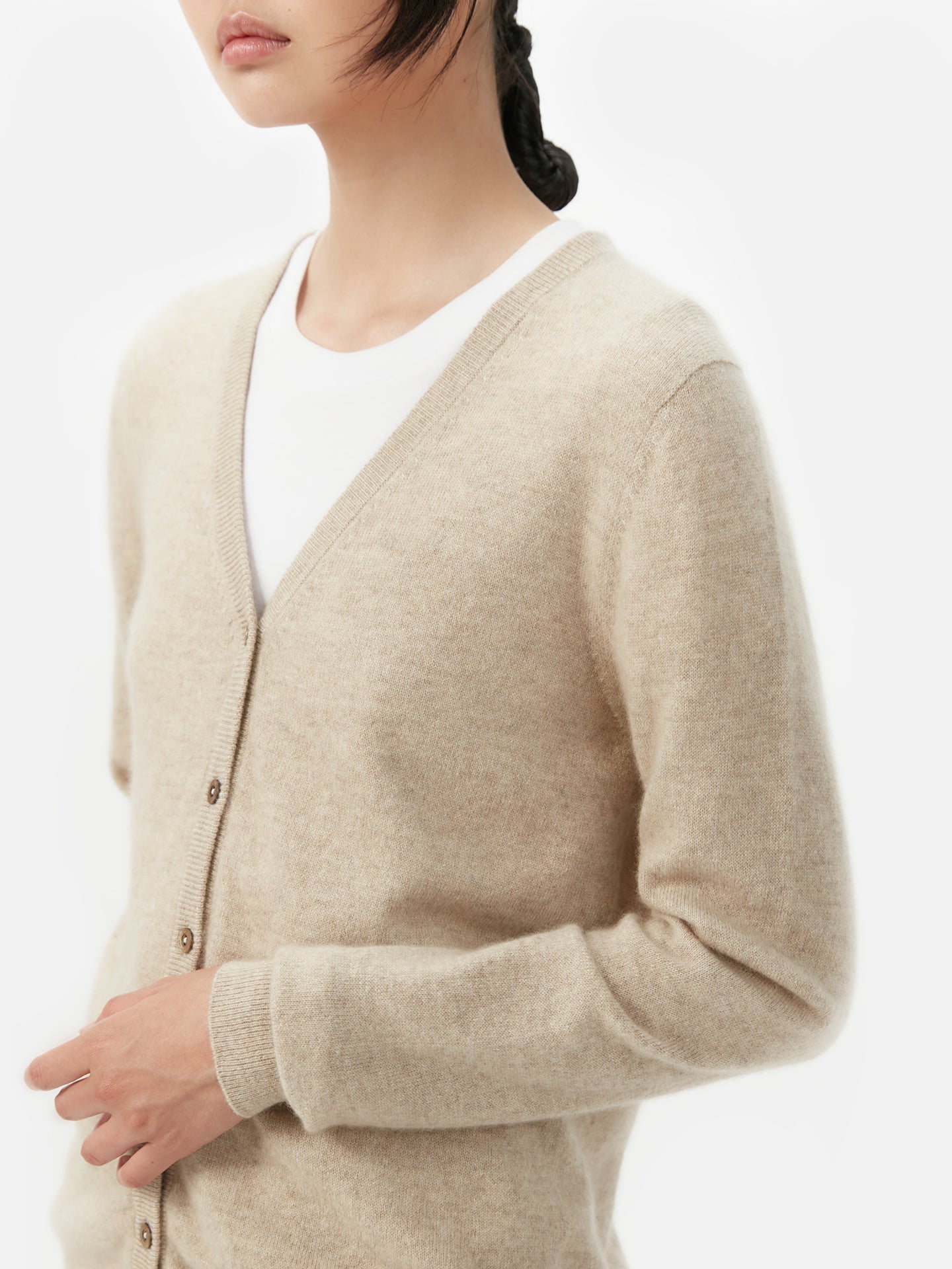 Naturfarbe V-Ausschnitt Kaschmirstrickjacke