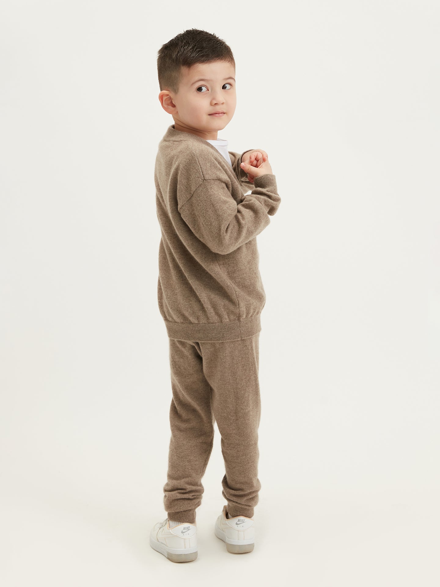 Naturfarbe Strickjacke mit V-Ausschnitt für Kinder