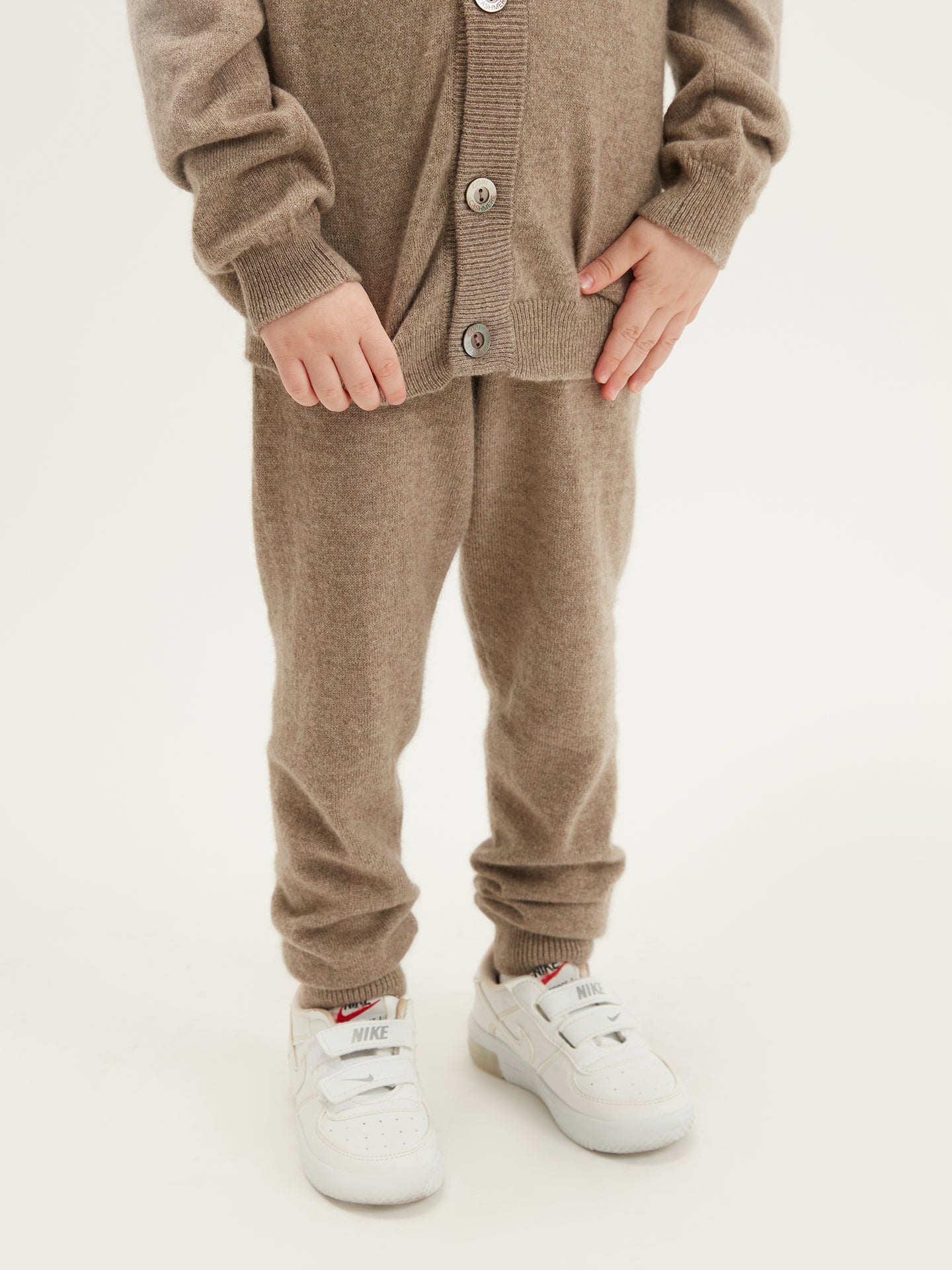 Naturfarbe Strickjacke mit V-Ausschnitt für Kinder