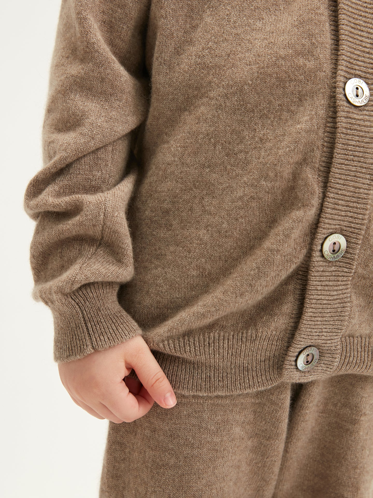 Naturfarbe Strickjacke mit V-Ausschnitt für Kinder