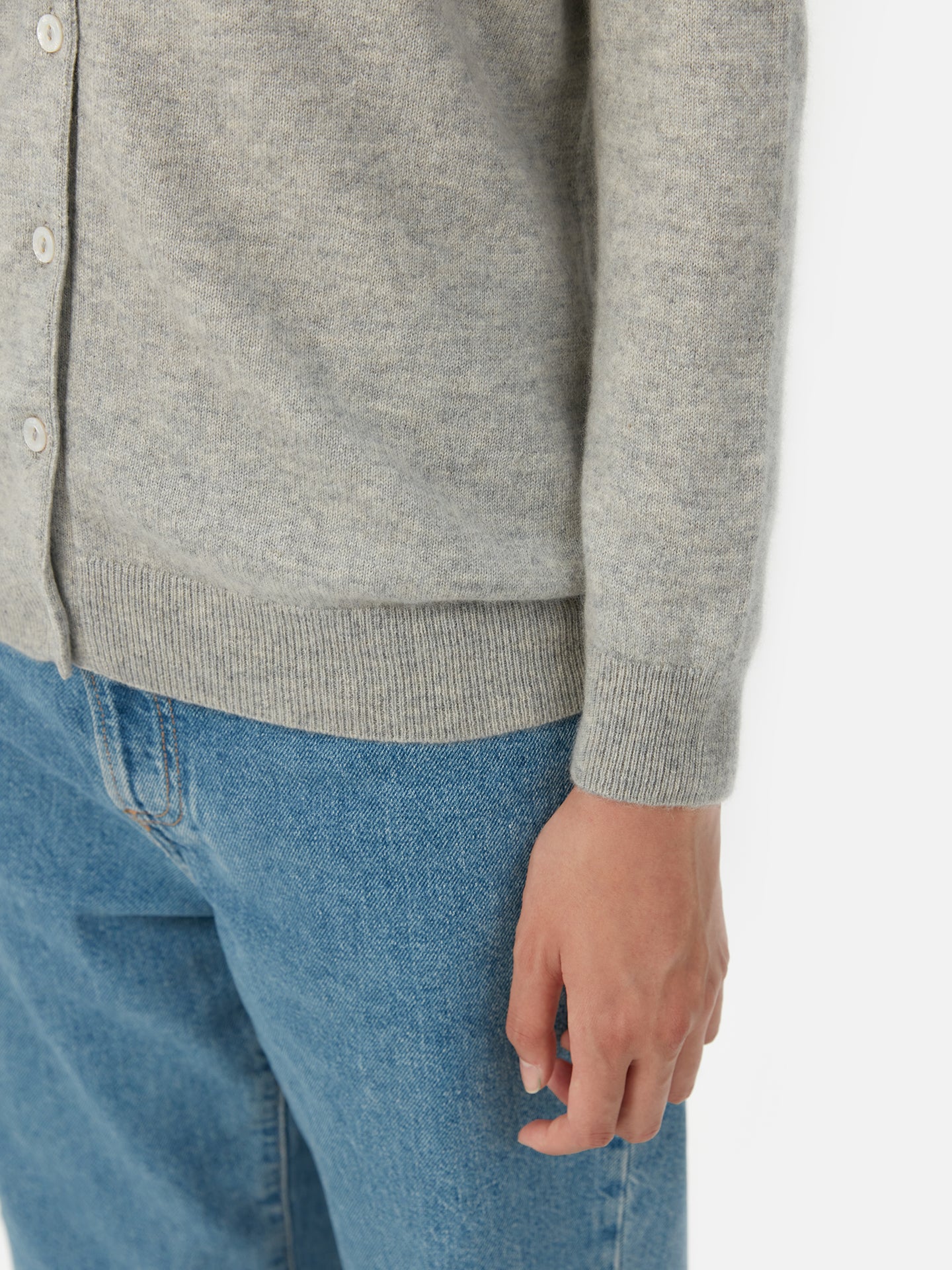 Basic B-Ausschnitt Kaschmirstrickjacke