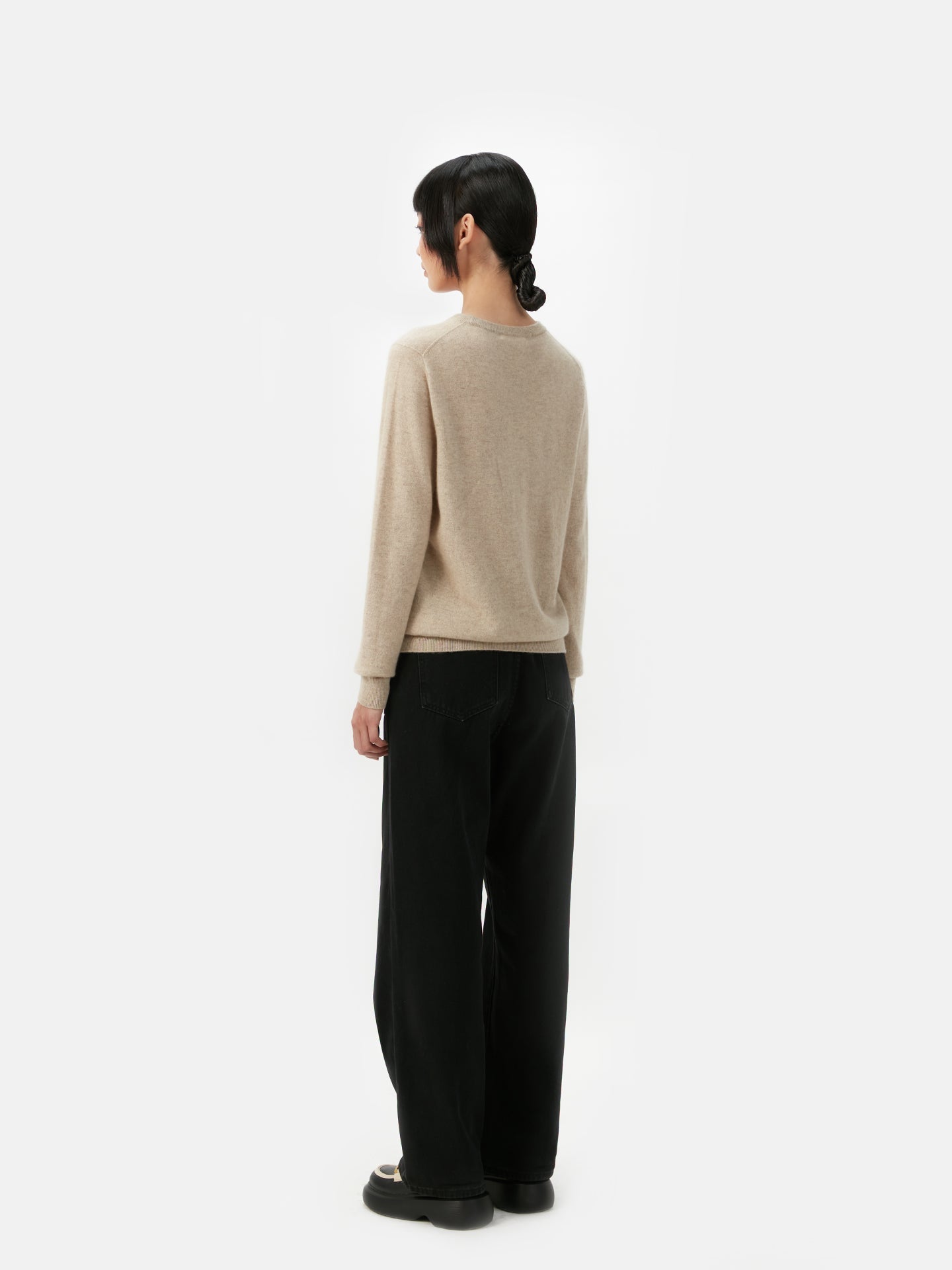 Naturfarbe Basic R-Ausschnitt Kaschmirpullover