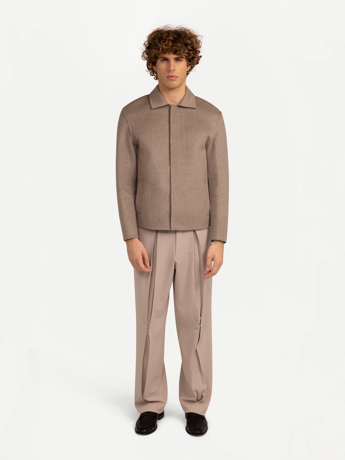 Kaschmirjacke mit Druckknöpfen