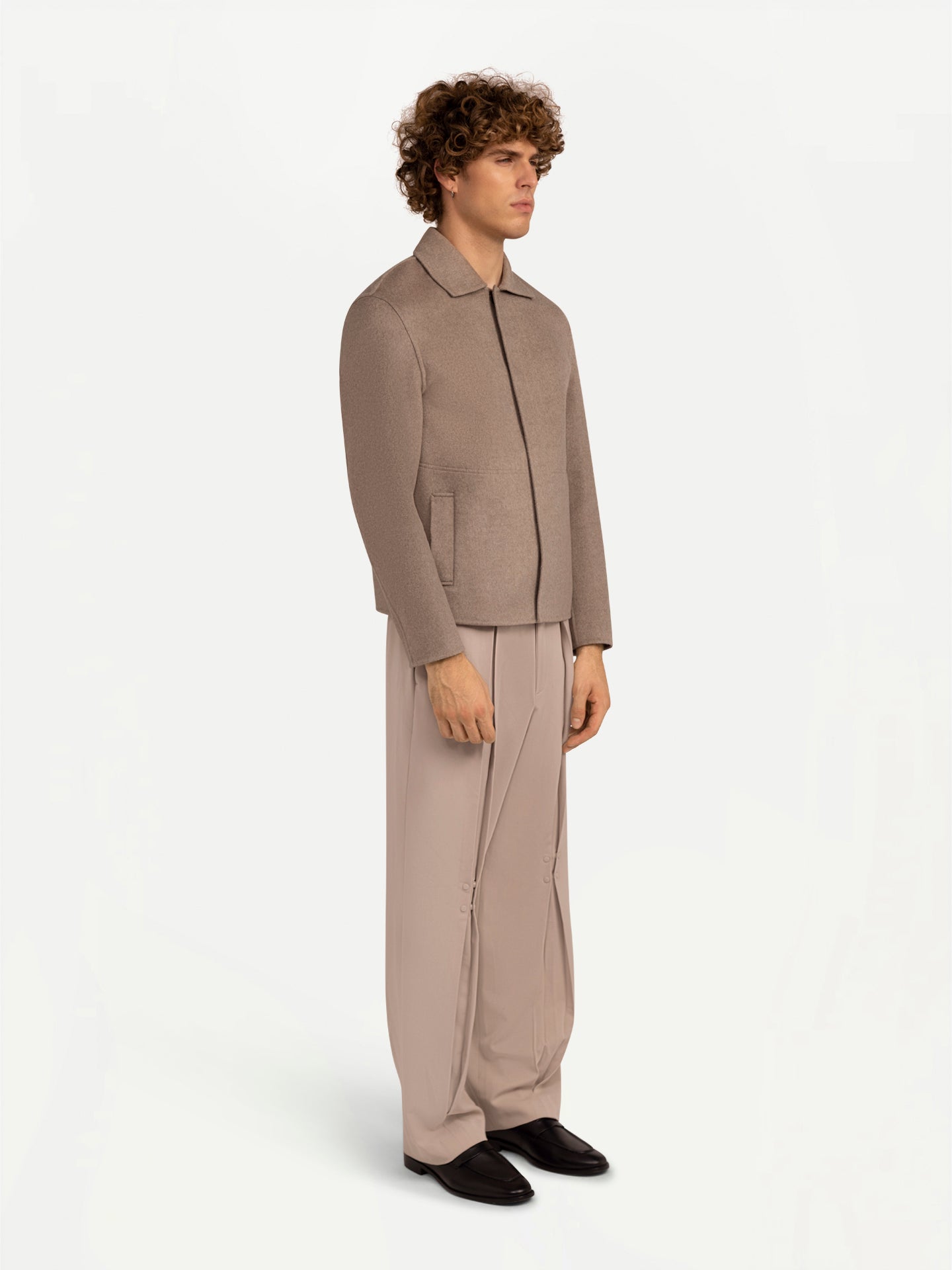 Kaschmirjacke mit Druckknöpfen