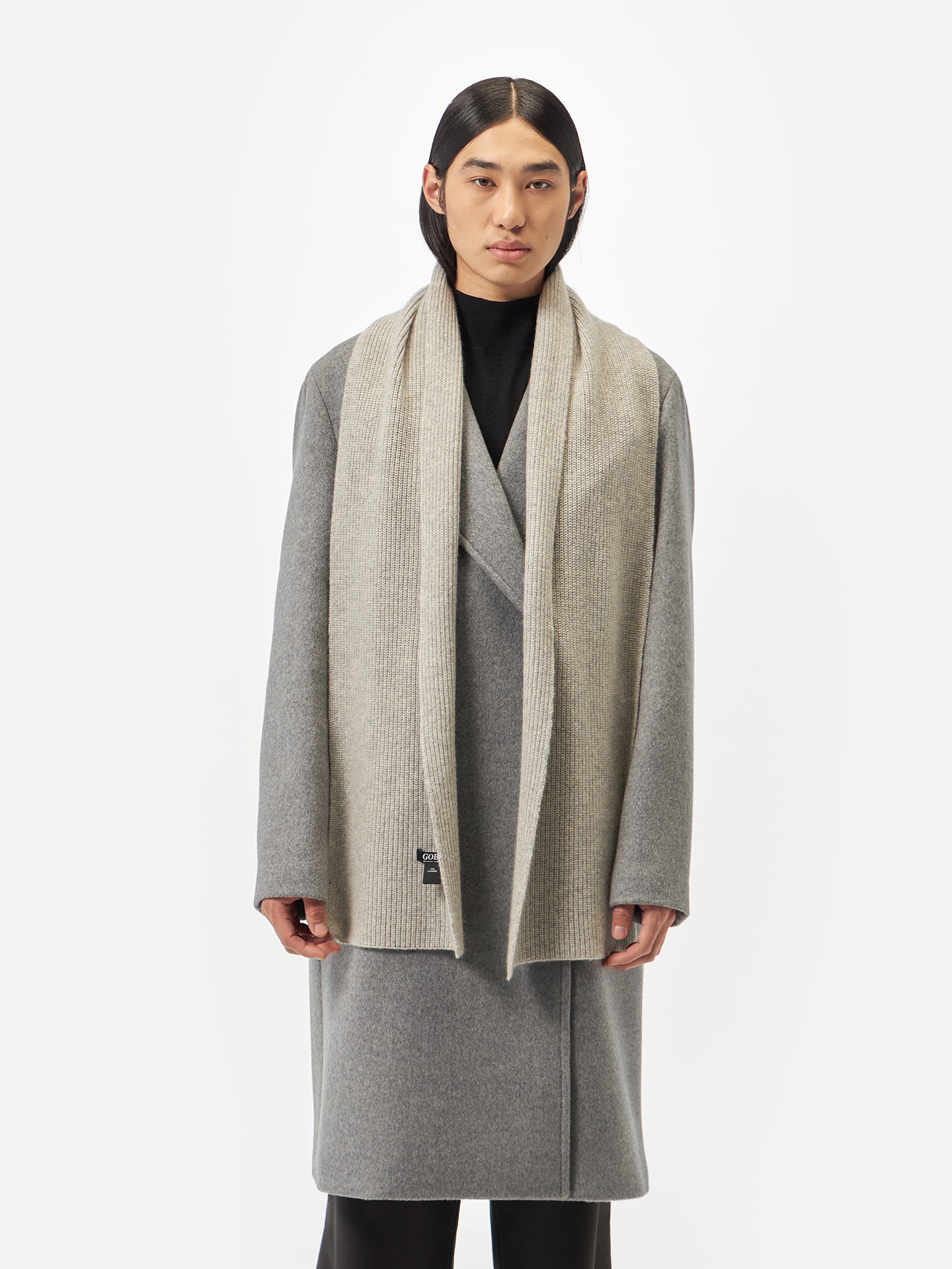 Schal mit Patentmuster