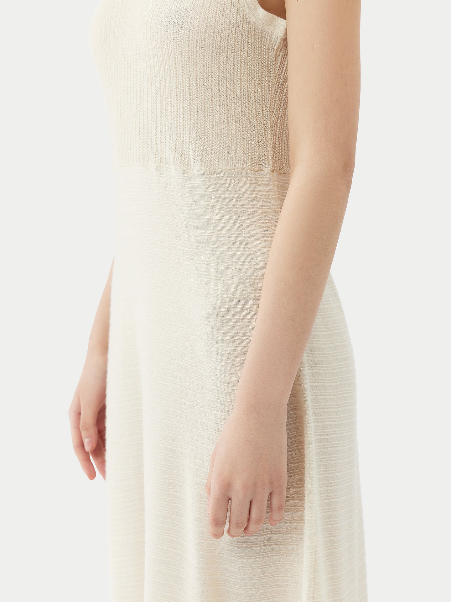 Leichtes Kleid aus Kaschmir-Seide