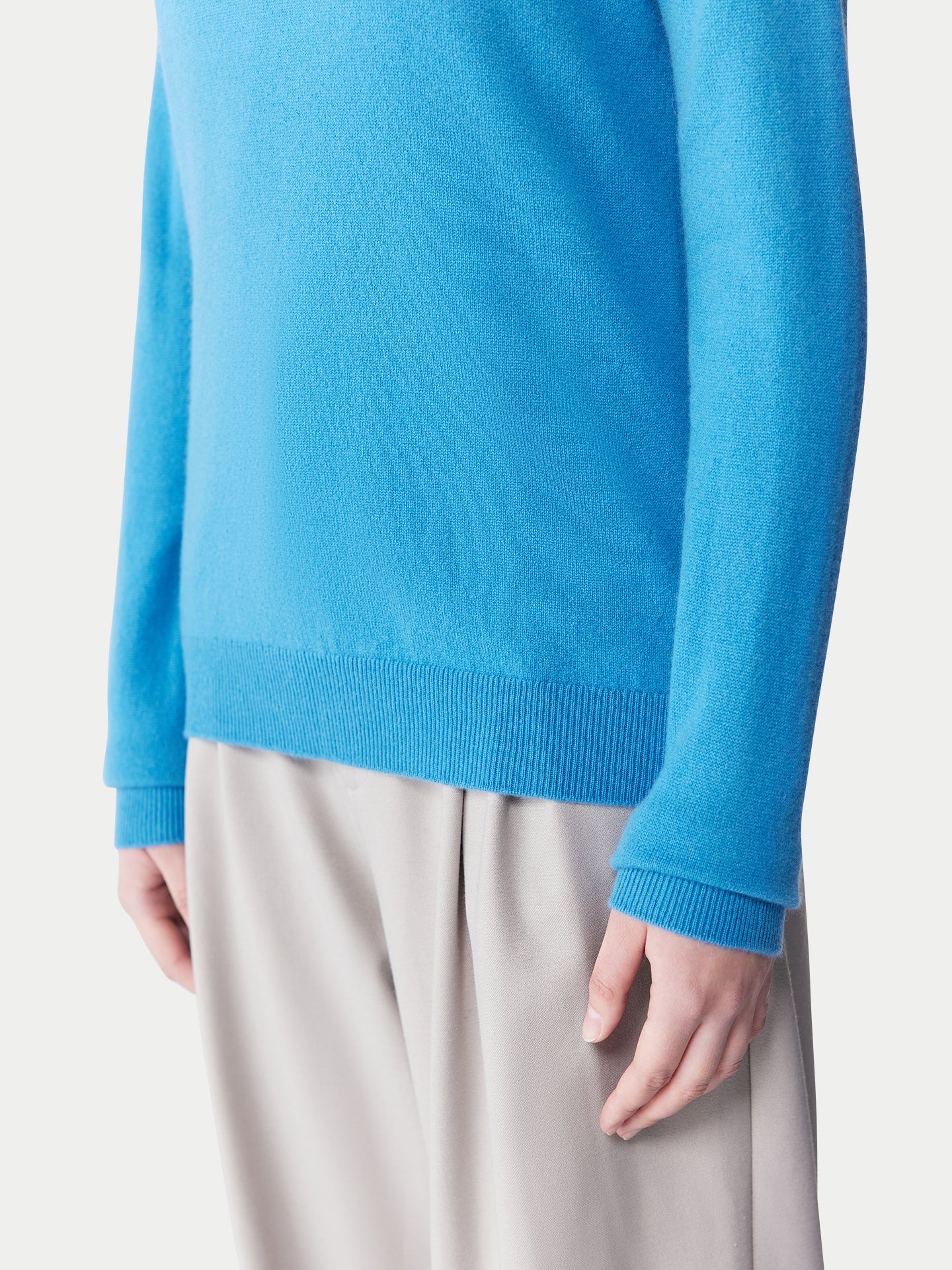 Basic R-Ausschnitt Kaschmirpullover