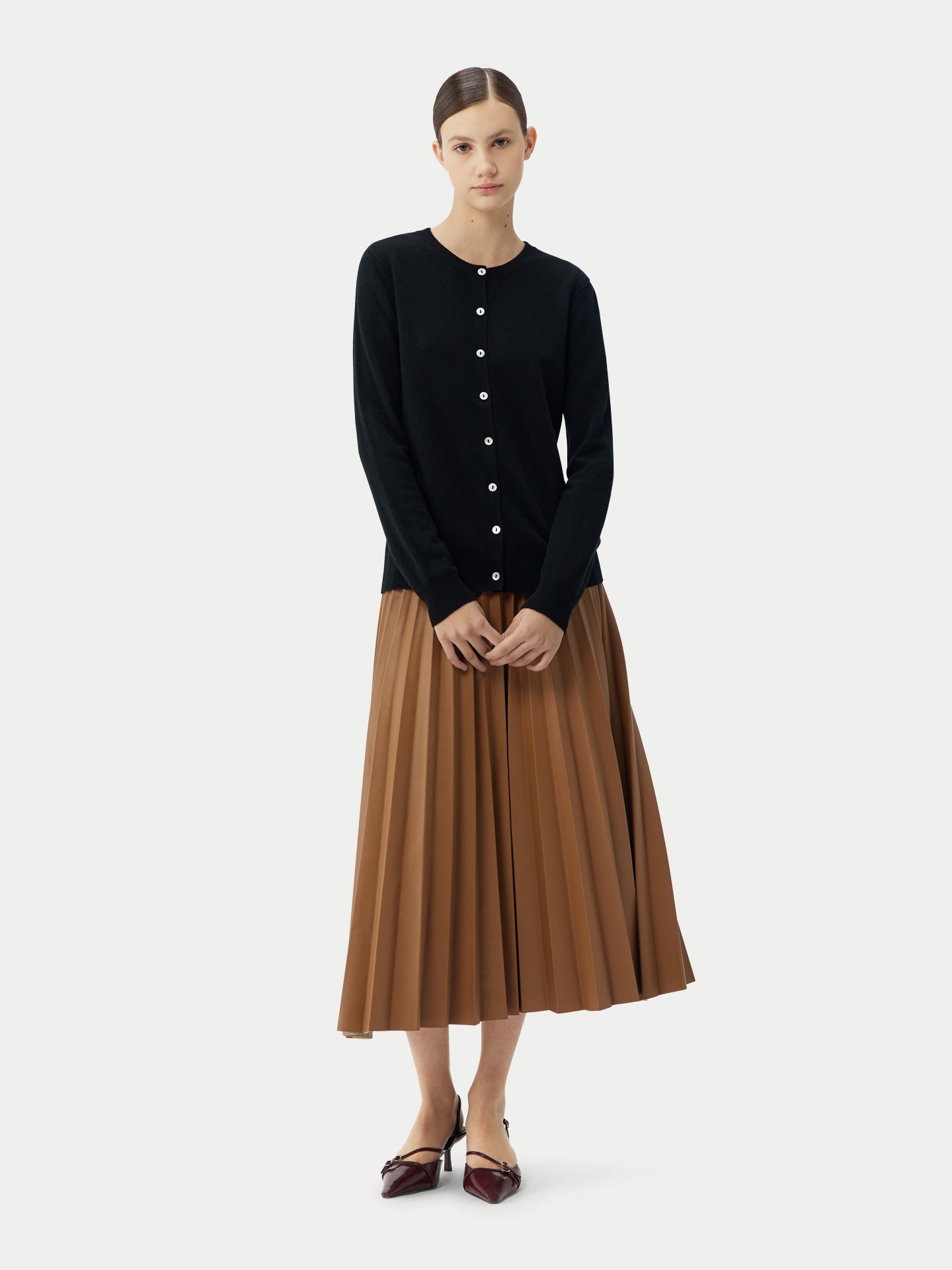 Basic B-Ausschnitt Kaschmirstrickjacke