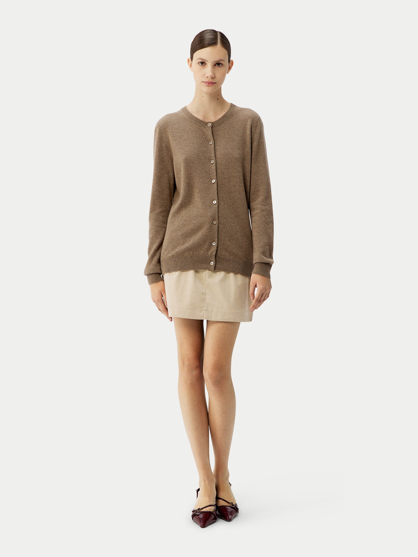 Naturfarbe Basic B-Ausschnitt Kaschmirstrickjacke