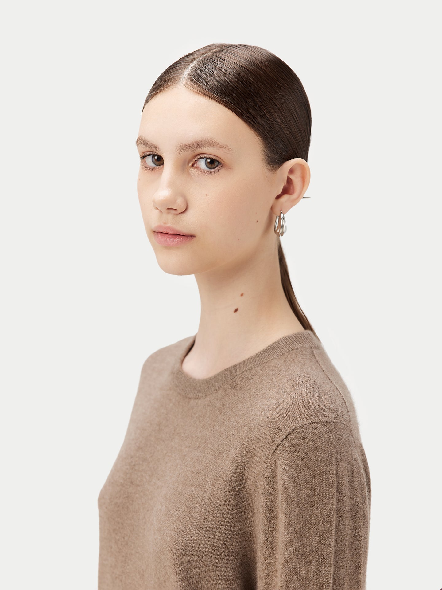 Damen Kaschmir Basic R-Ausschnitt Pullover Taupe - Gobi Cashmere