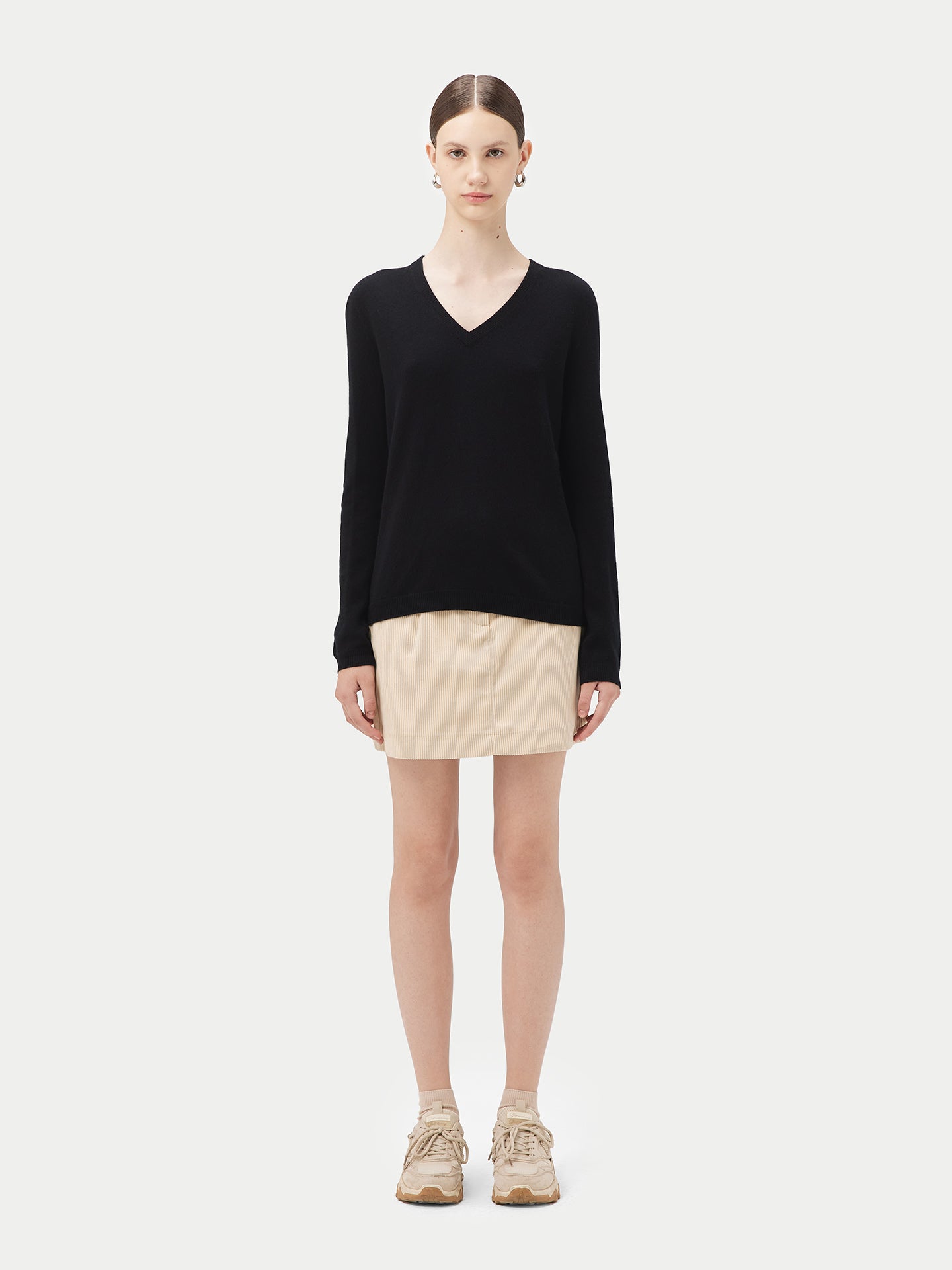 Damen Kaschmir Basic V-Ausschnitt Pullover Schwarz - Gobi Cashmere