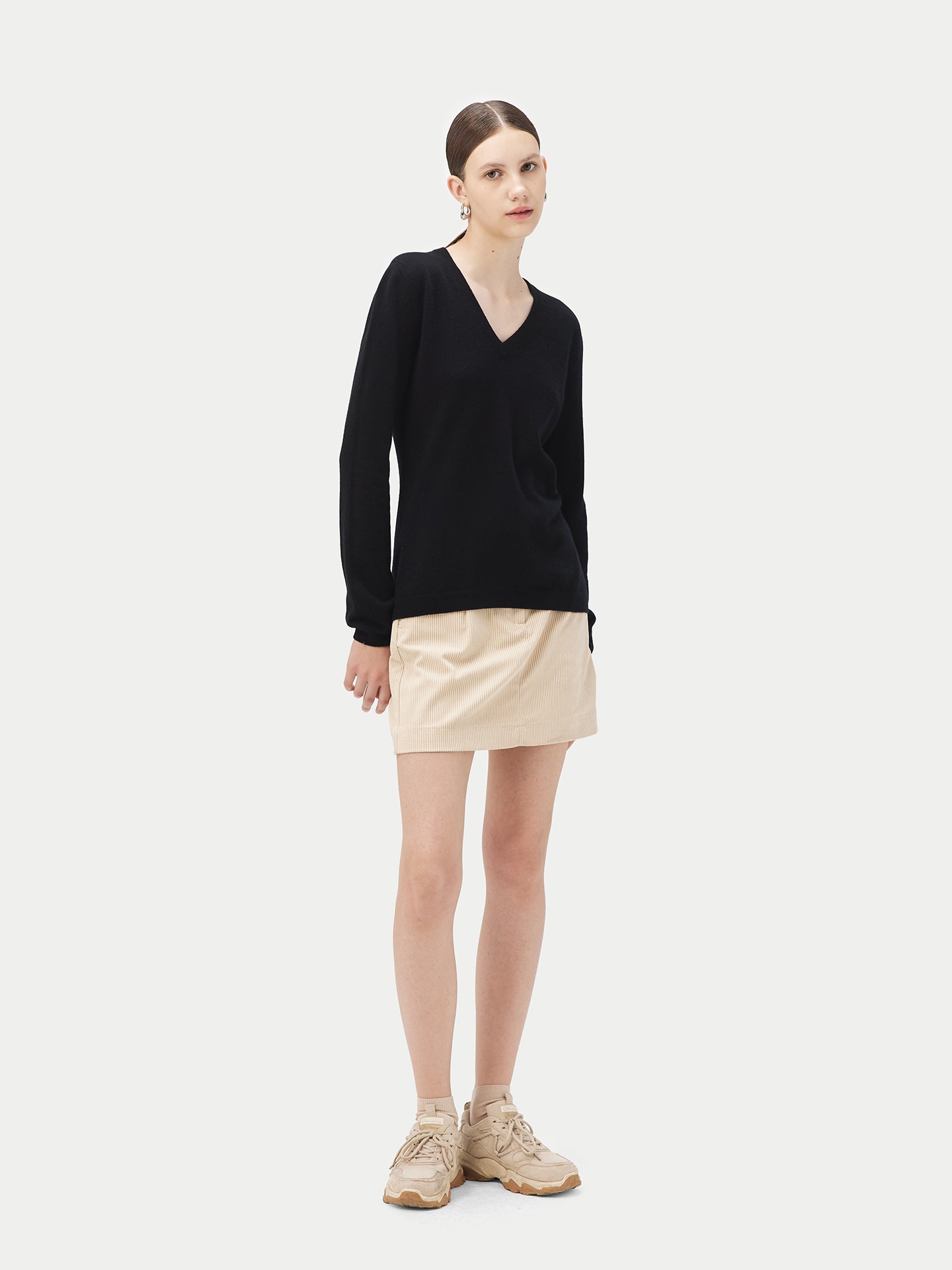 Damen Kaschmir Basic V-Ausschnitt Pullover Schwarz - Gobi Cashmere