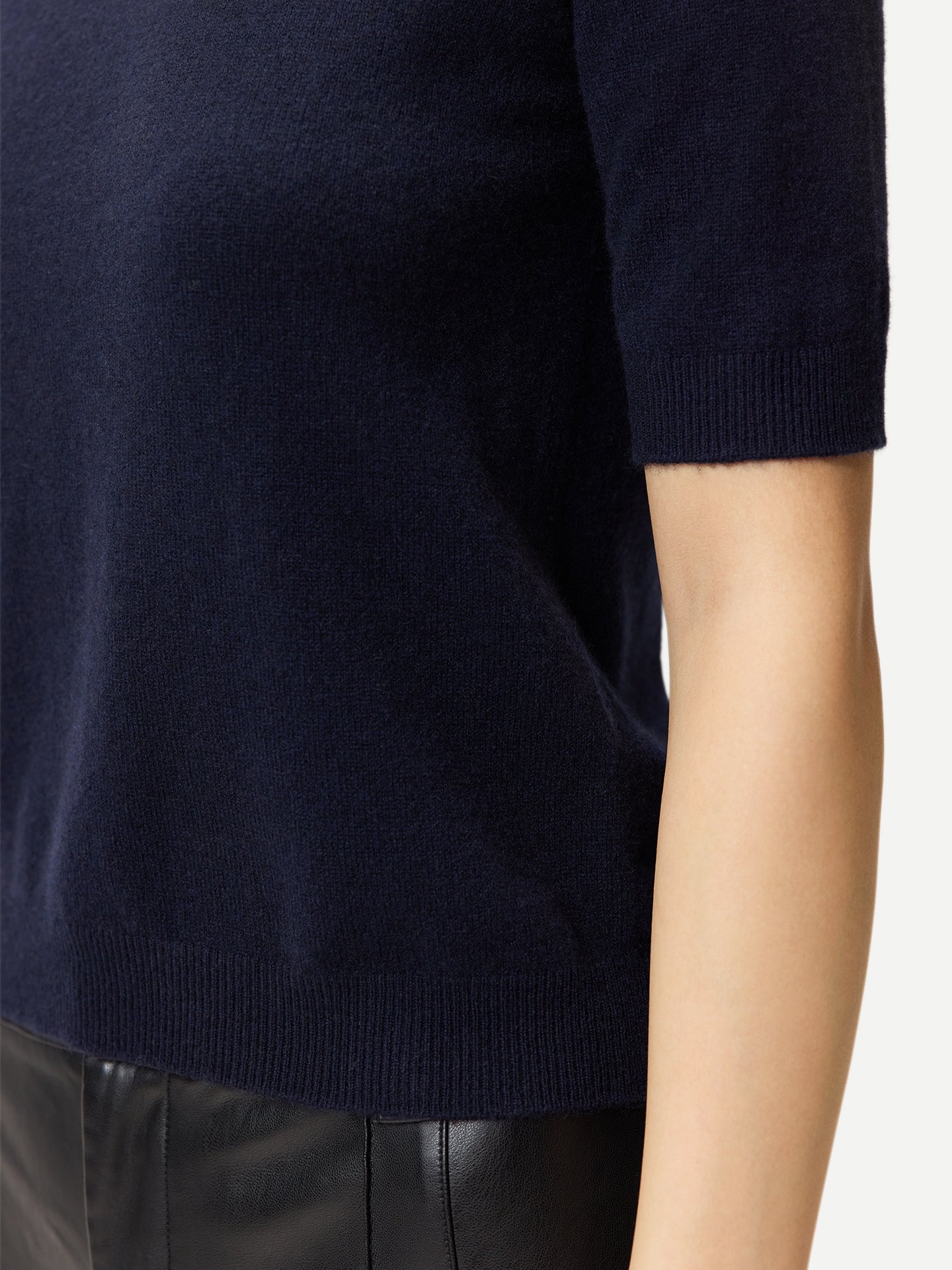Kaschmir-Pullover mit kurzen Ärmeln
