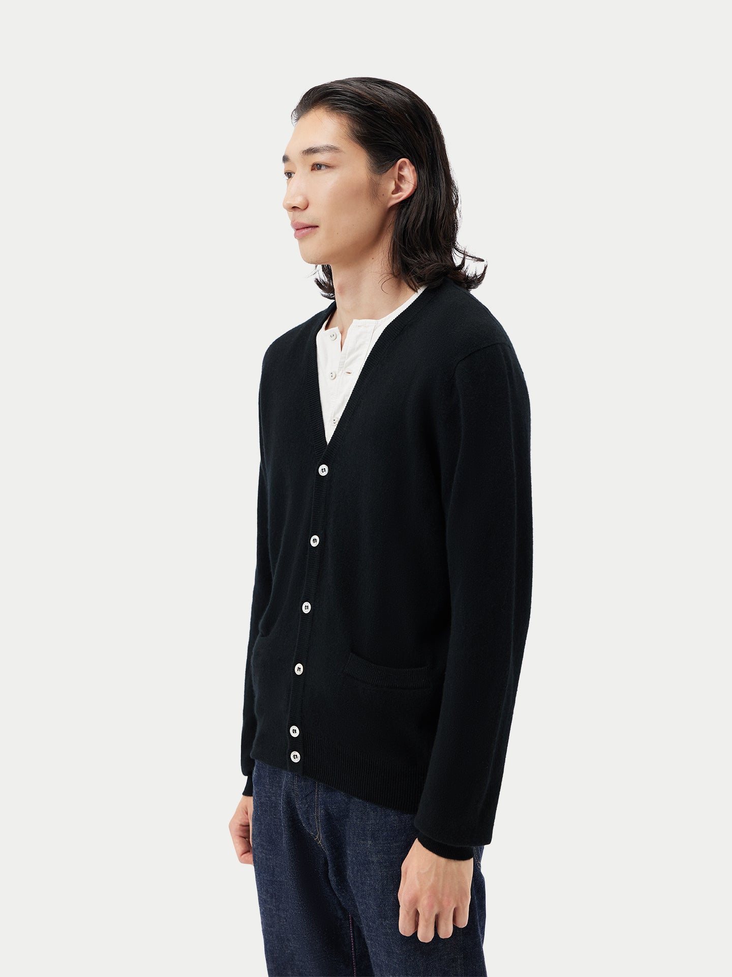 V-Ausschnitt Kaschmir Strickjacke mit Knöpfen