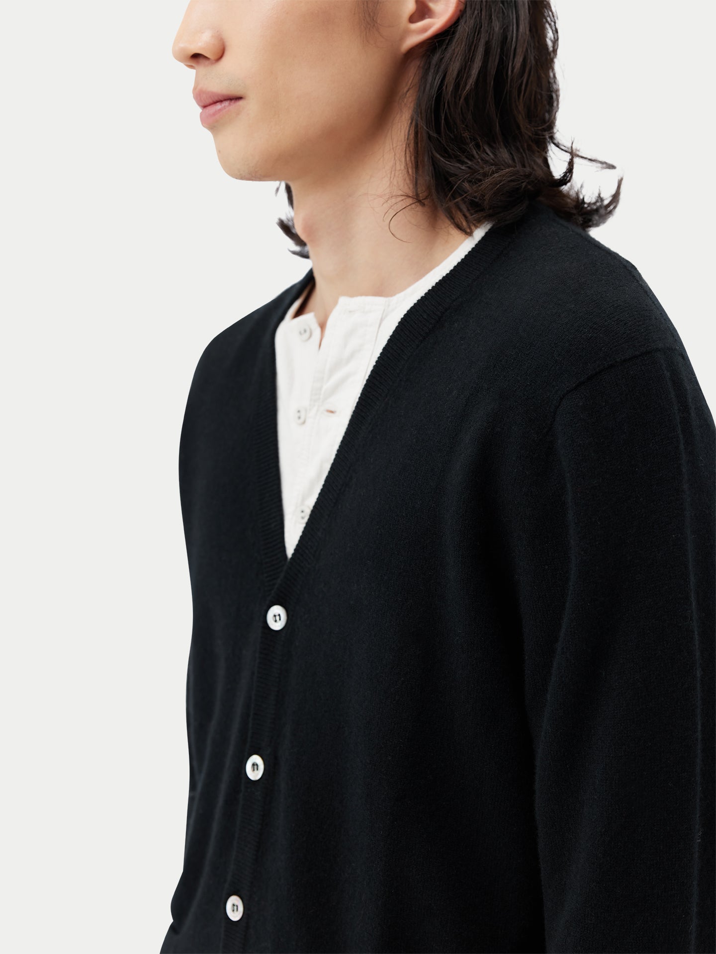 V-Ausschnitt Kaschmir Strickjacke mit Knöpfen