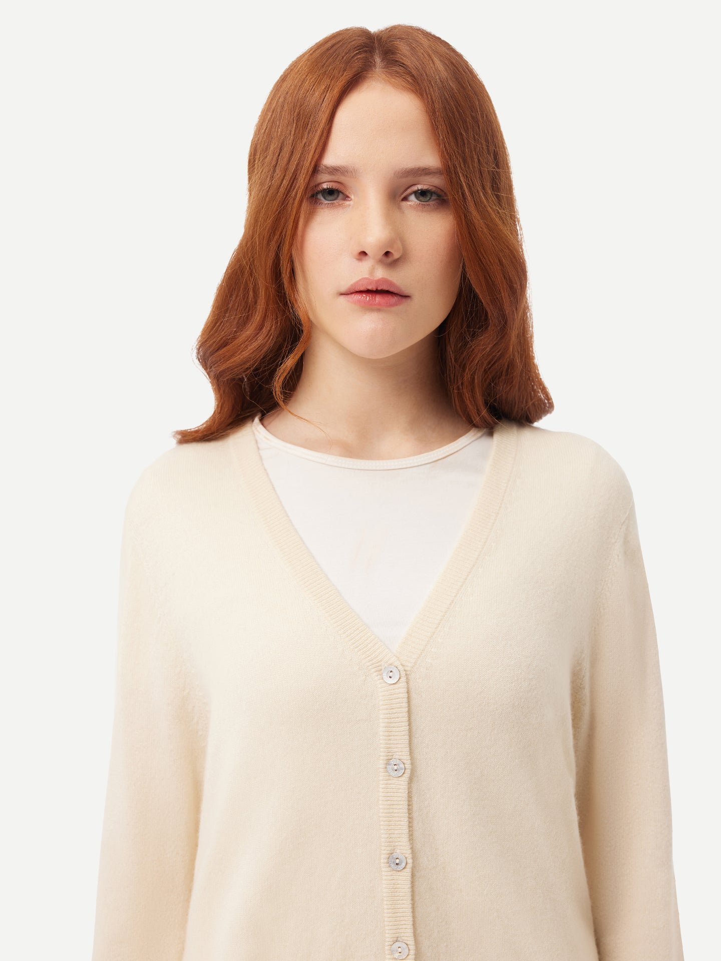 Naturfarbe V-Ausschnitt Kaschmirstrickjacke