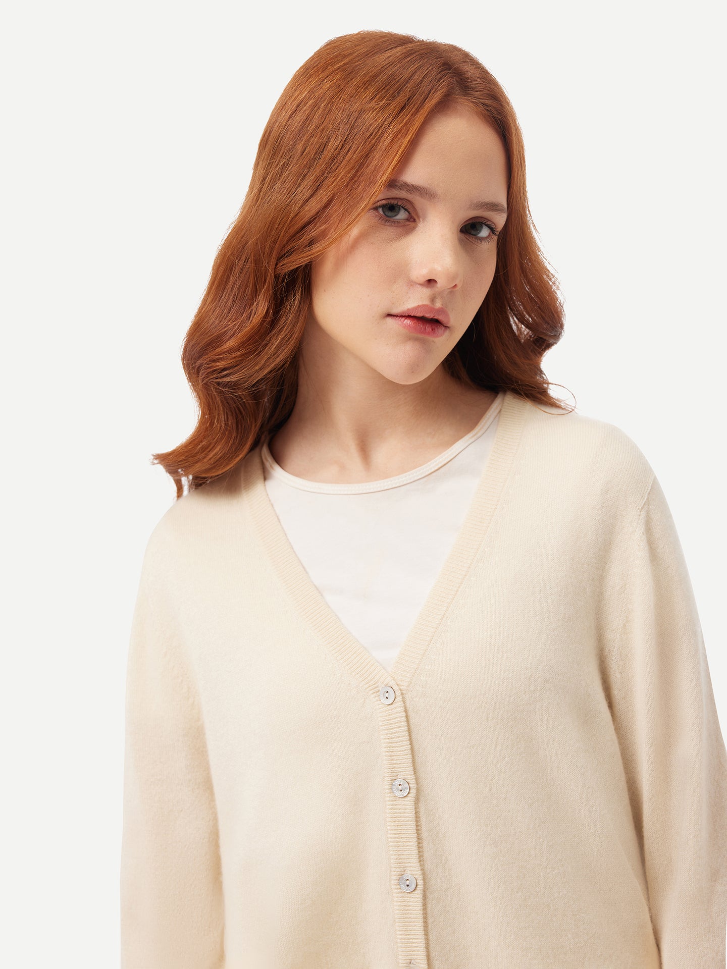 Naturfarbe V-Ausschnitt Kaschmirstrickjacke