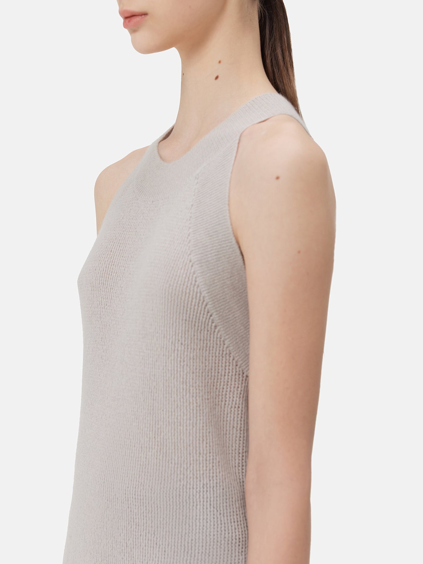 Luxuriöses ärmelloses Kaschmir-Top | GOBI Cashmere