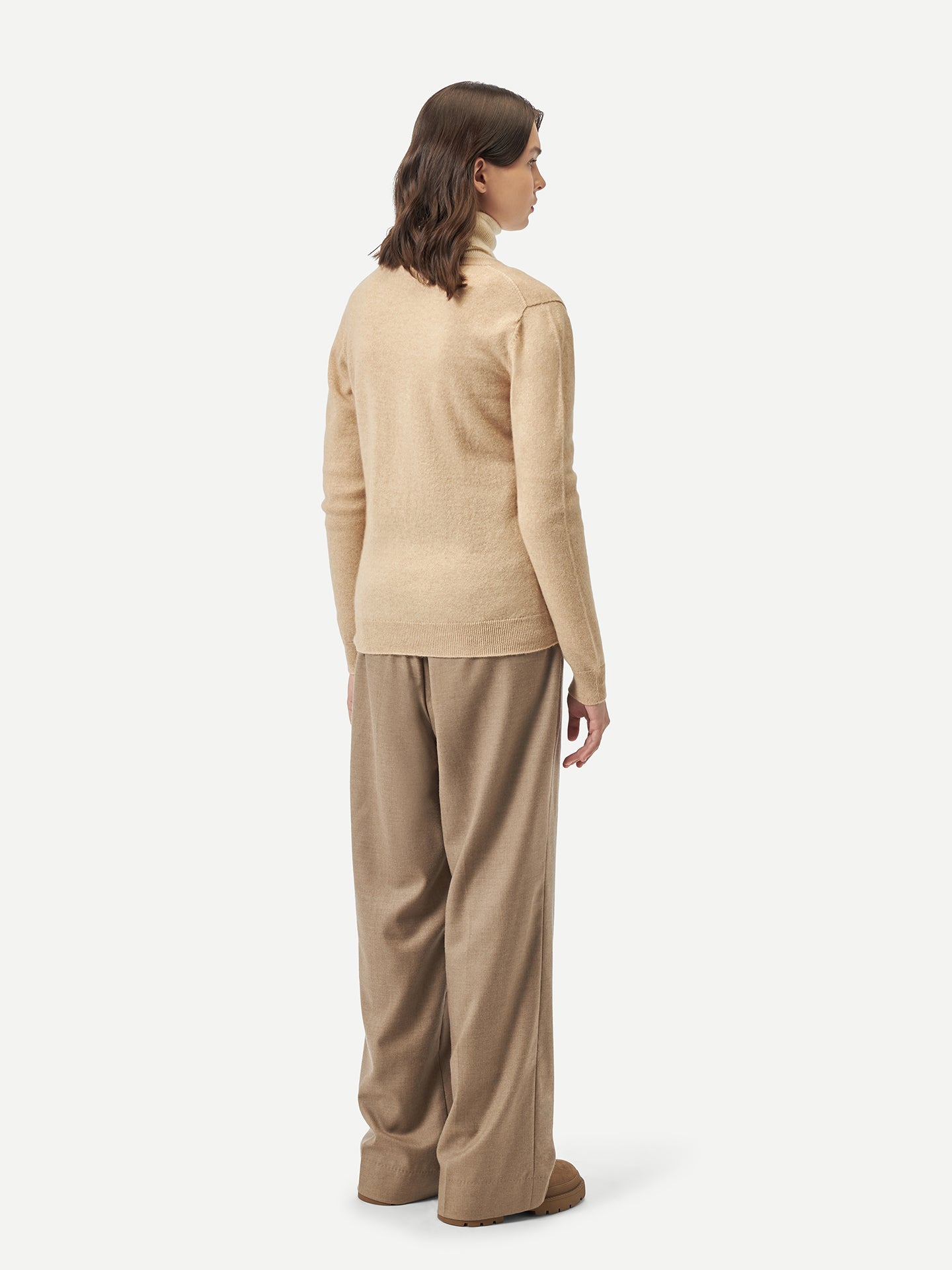 Naturfarbe V-Ausschnitt Kaschmirstrickjacke