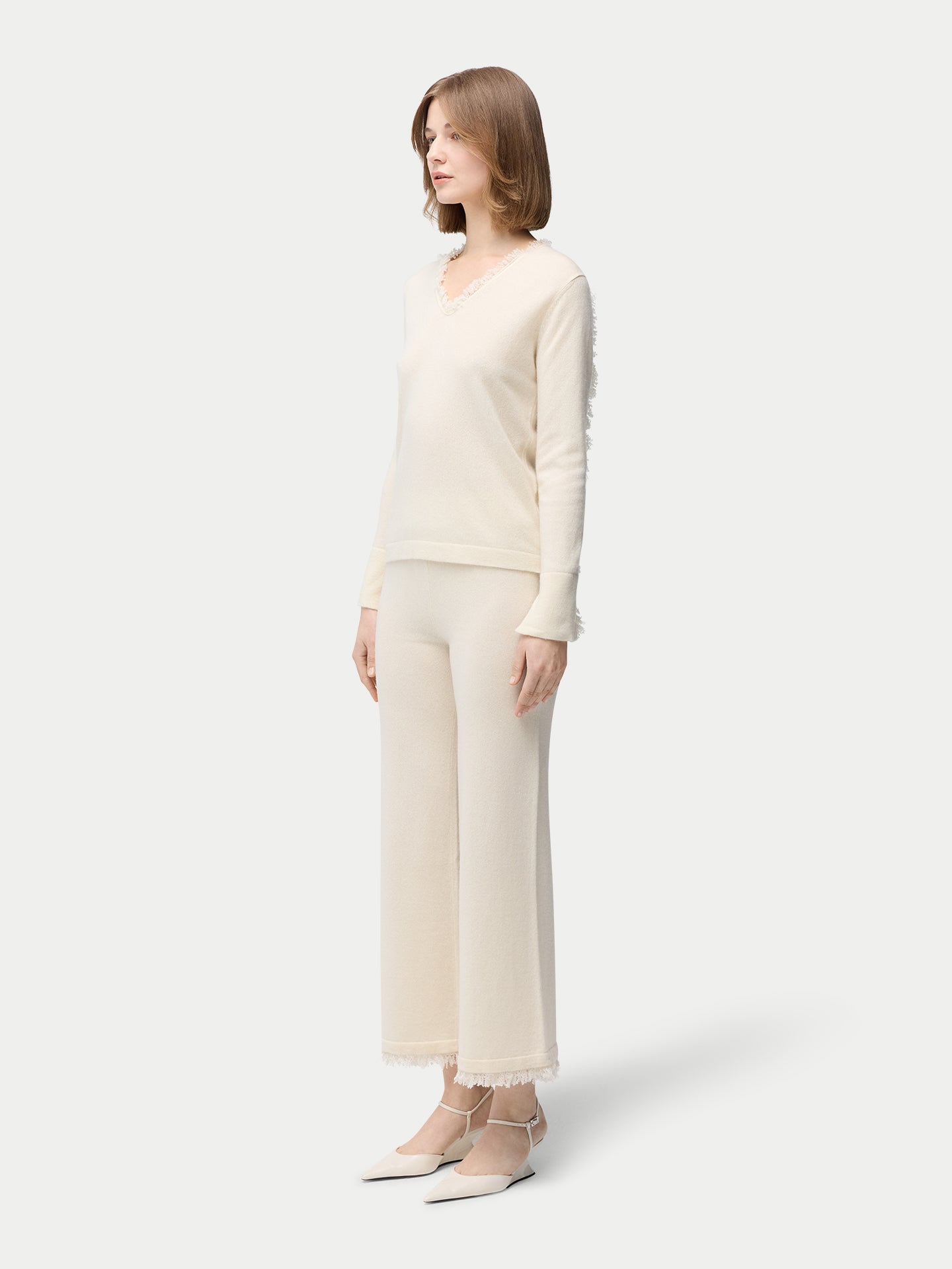 Kaschmir Pullover mit Fransen und V-Ausschnitt