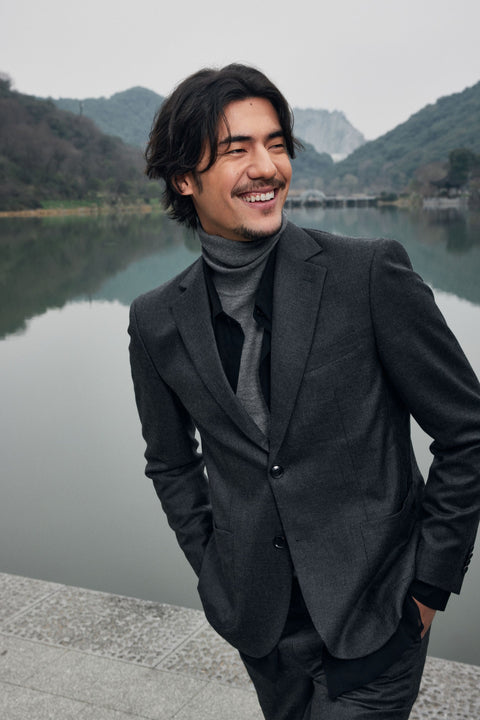 Einreihiger Herren-Blazer aus Kaschmir, Editorial-Foto