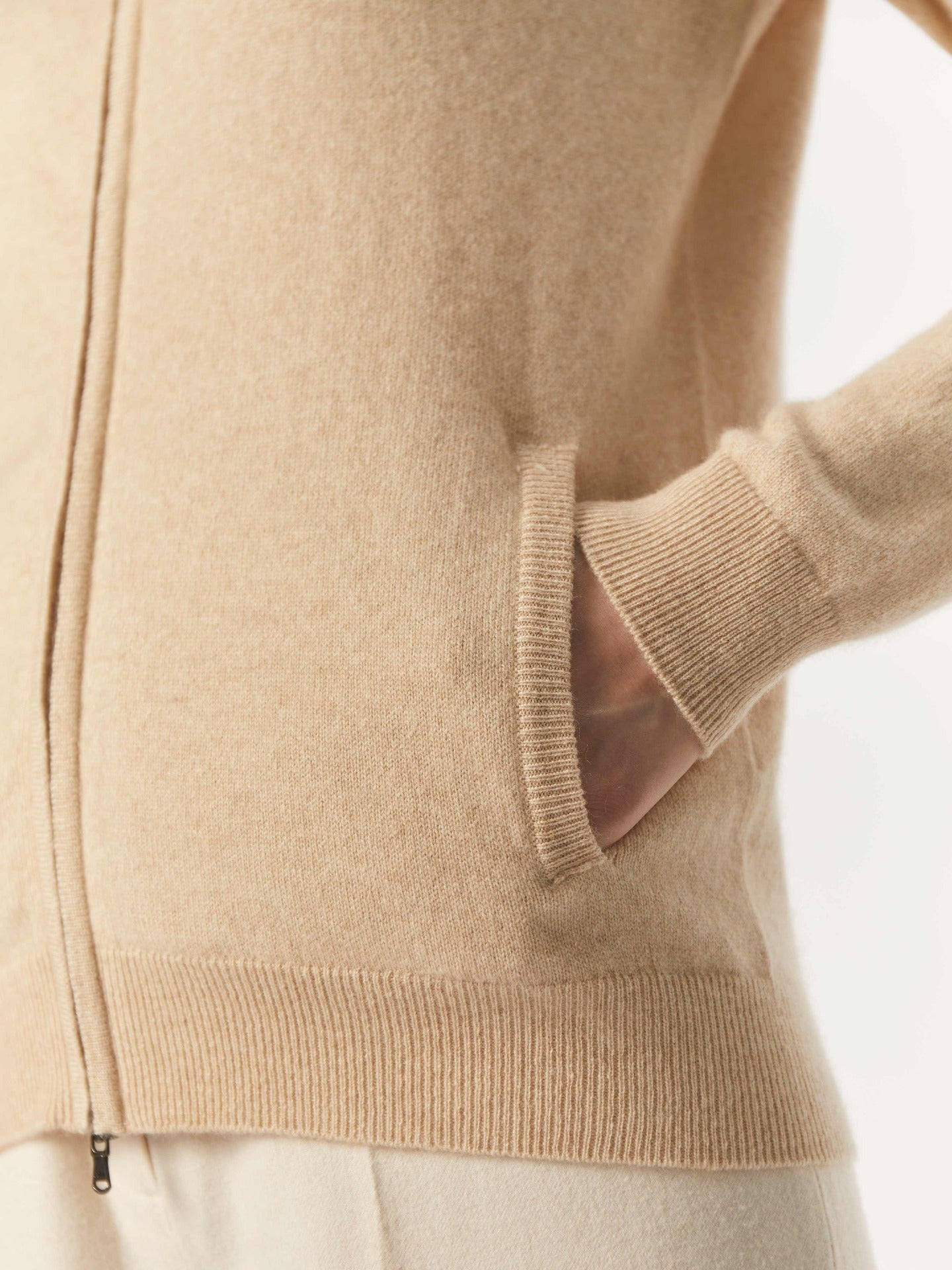 Naturfarbe Basic Kaschmirstrickjacke mit Reißverschluss