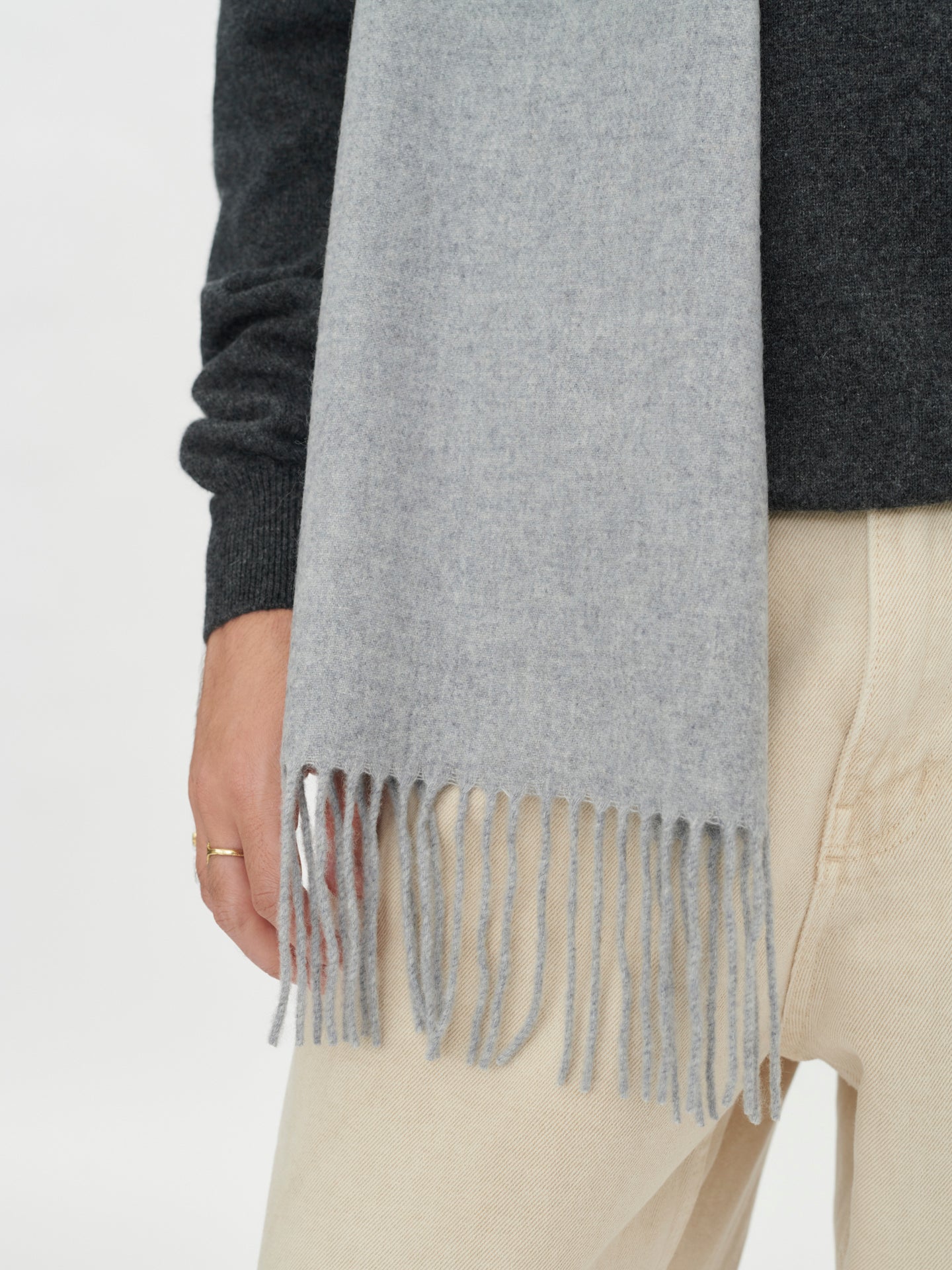 Unisex Kaschmir Schal Mit Fransen Hellgrau - Gobi Cashmere