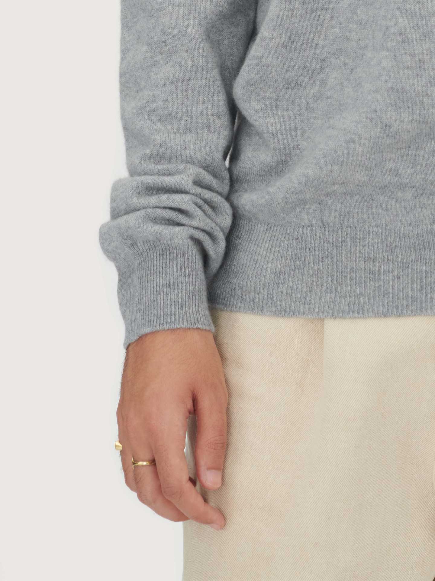Herren Kaschmir Basic V-Ausschnitt Pullover Hellgrau - Gobi Cashmere