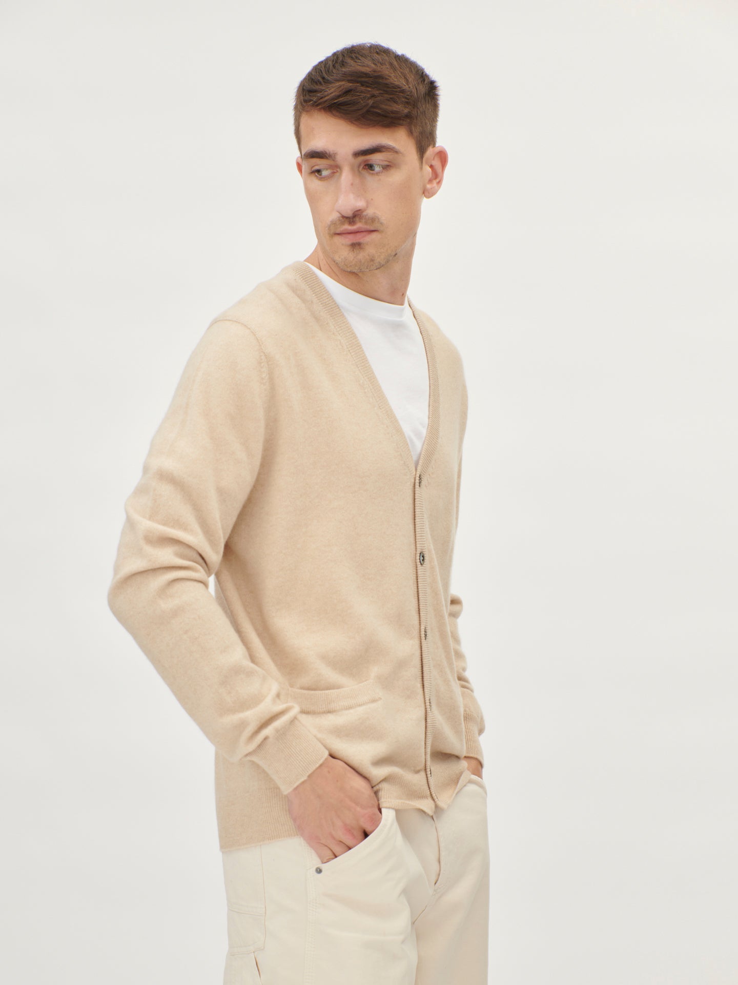Herren Kachmir V-Ausschnitt Strickjacke Mit Knöpfen Beige - Gobi Cashme