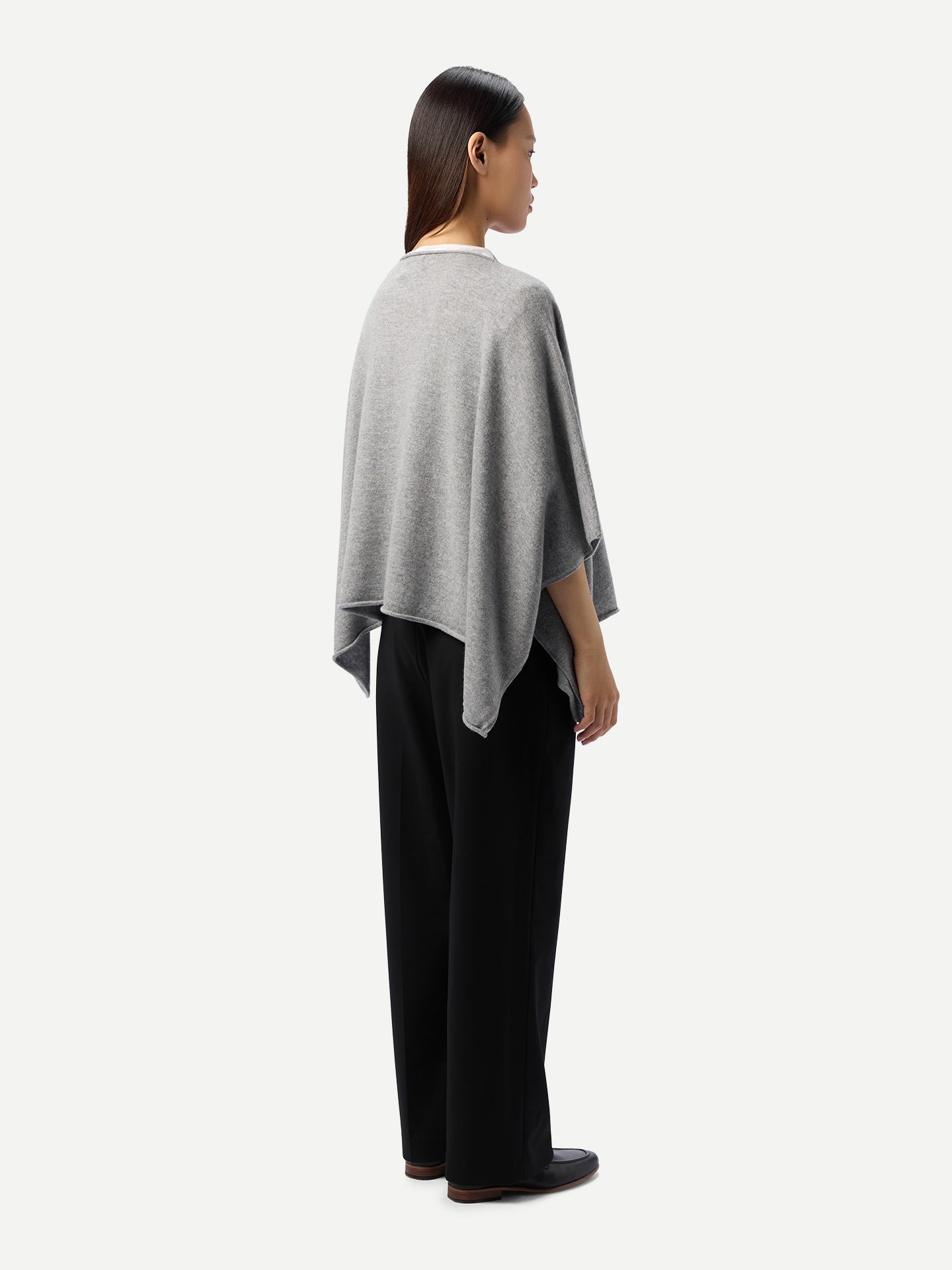 Timeless Kaschmir-Poncho mit Bootsausschnitt