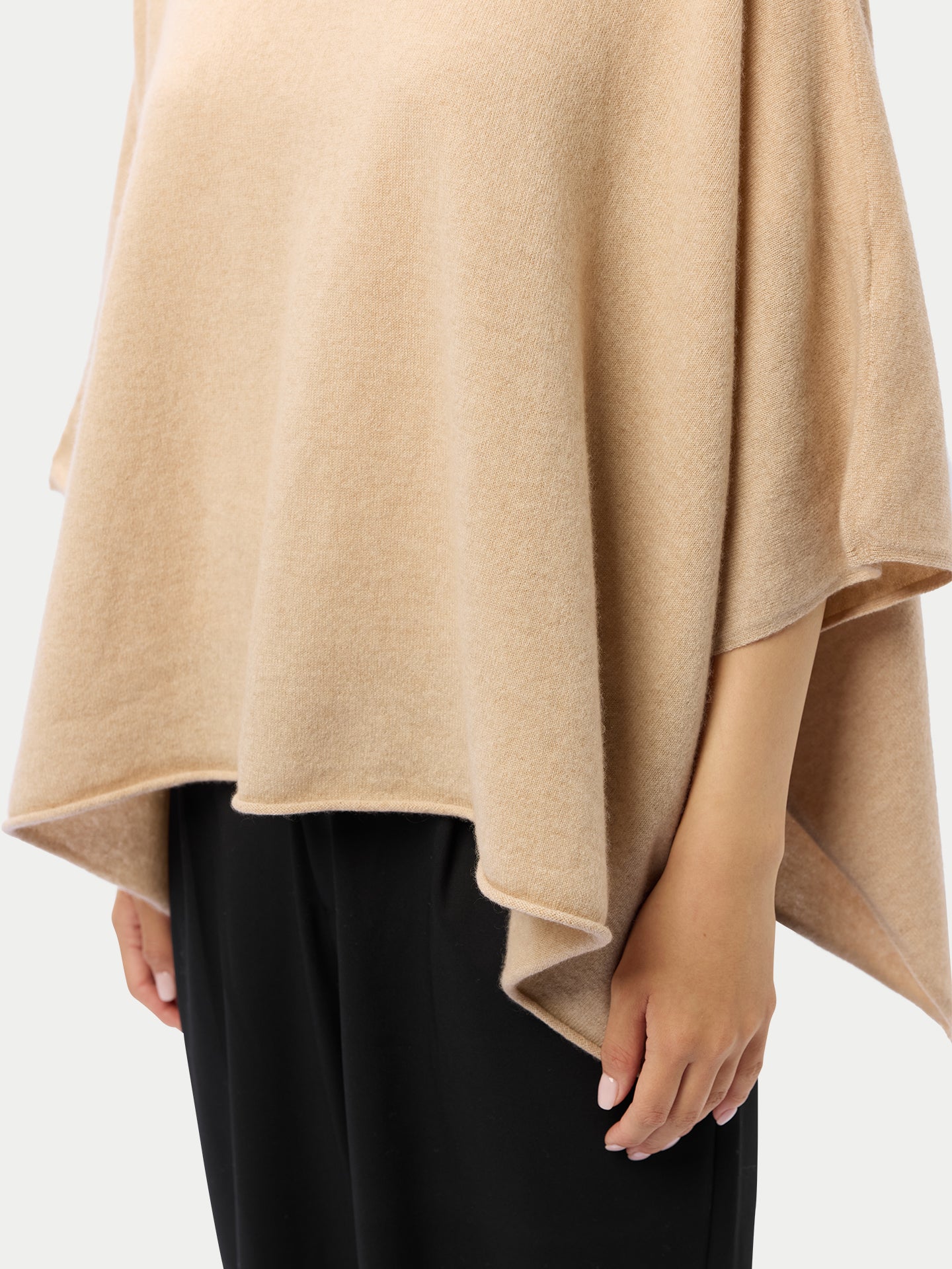 Timeless Kaschmir-Poncho mit Bootsausschnitt