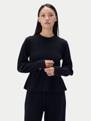 Kaschmirpullover mit ausgestelltem Saum und Rundhalsausschnitt
