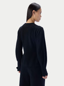 Kaschmirpullover mit ausgestelltem Saum und Rundhalsausschnitt