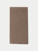 Kaschmir Schal mit Patentmuster in Taupe, flach ausgelegt, komplette Vorderansicht der Rippenstruktur