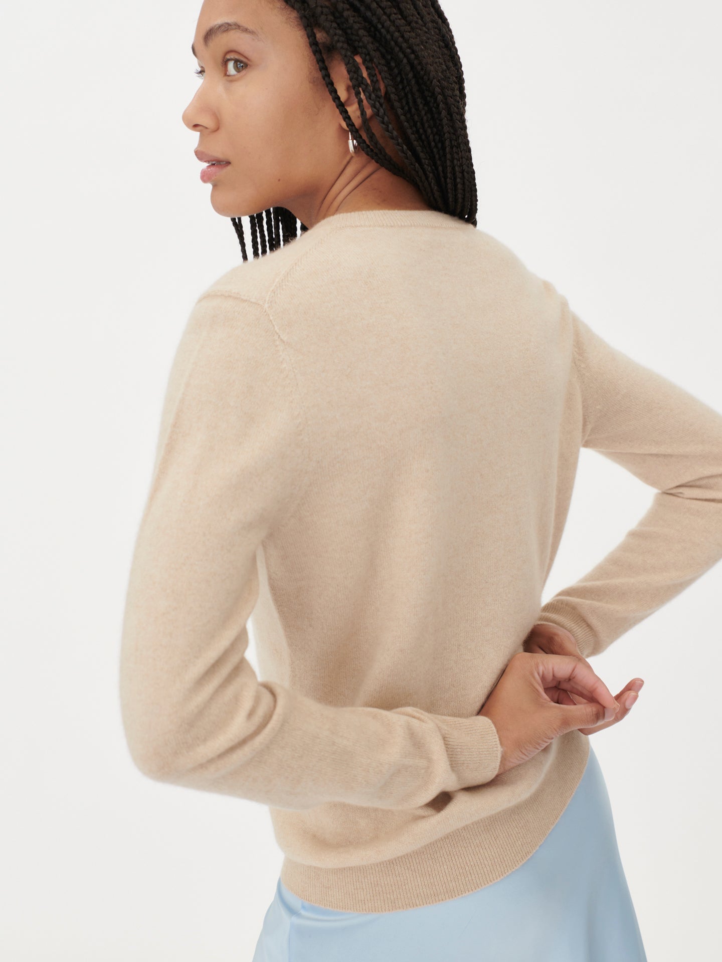 Naturfarbe R-Ausschnitt Kaschmirstrickjacke
