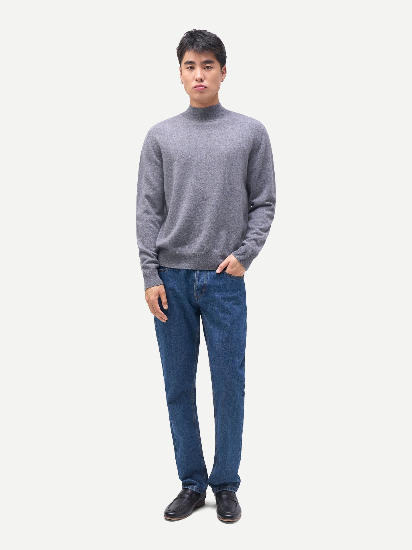 Zeitloser Kaschmirpullover mit Stehkragen