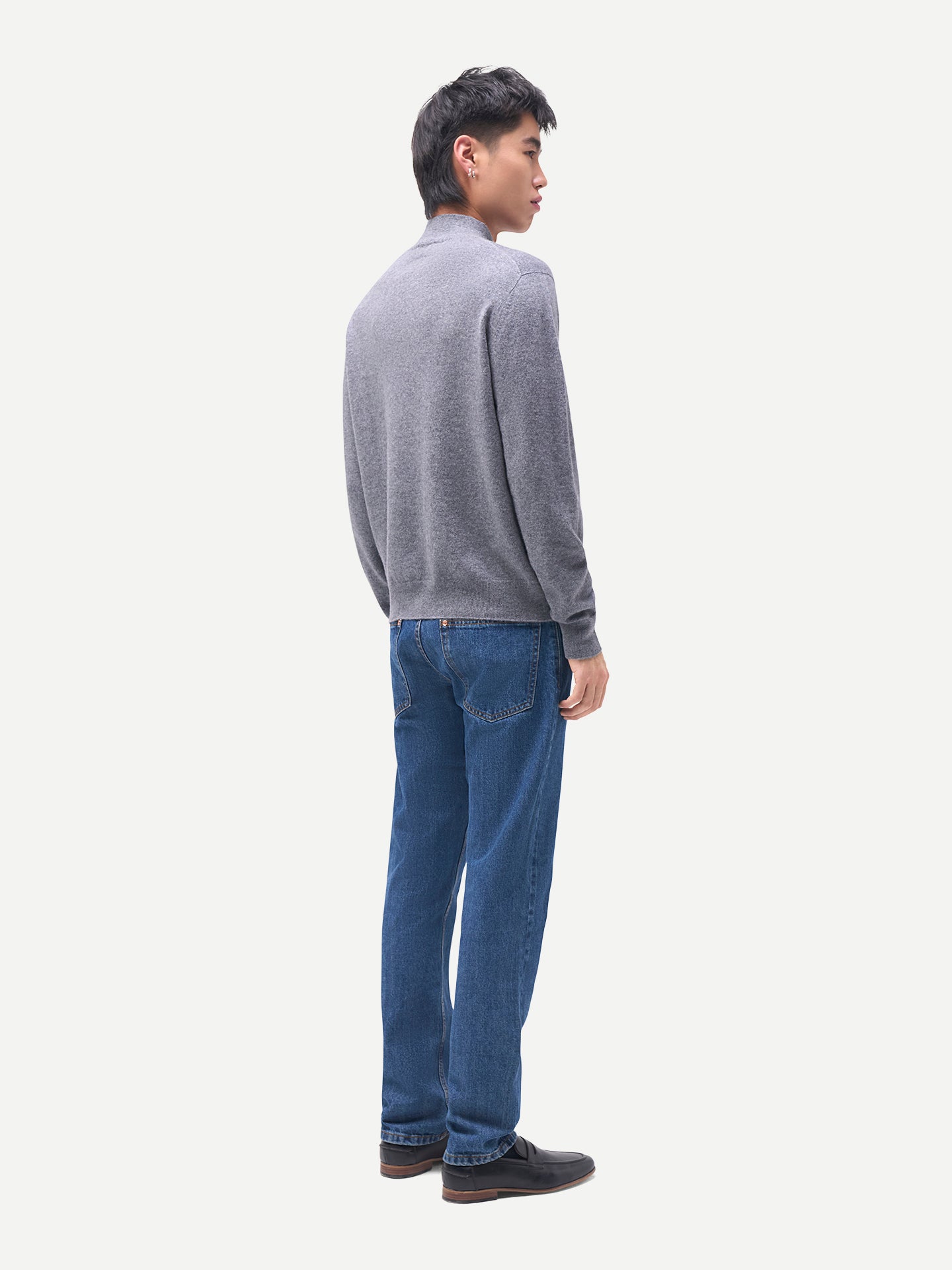 Zeitloser Kaschmirpullover mit Stehkragen
