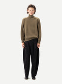 Unisex Kaschmir-Pullover mit hohem Kragen Aloe - Gobi Cashmere