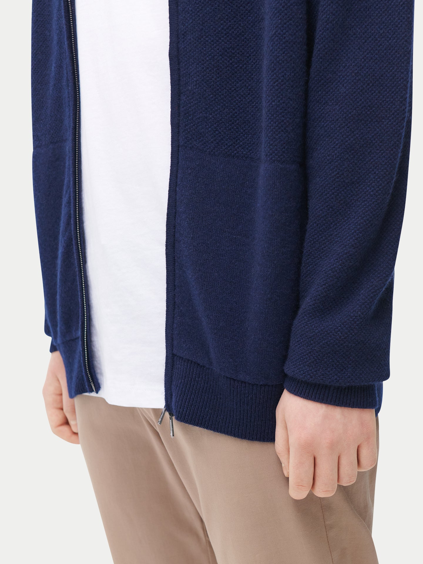 Kaschmir Strickjacke mit hohem Kragen und Reißverschluss