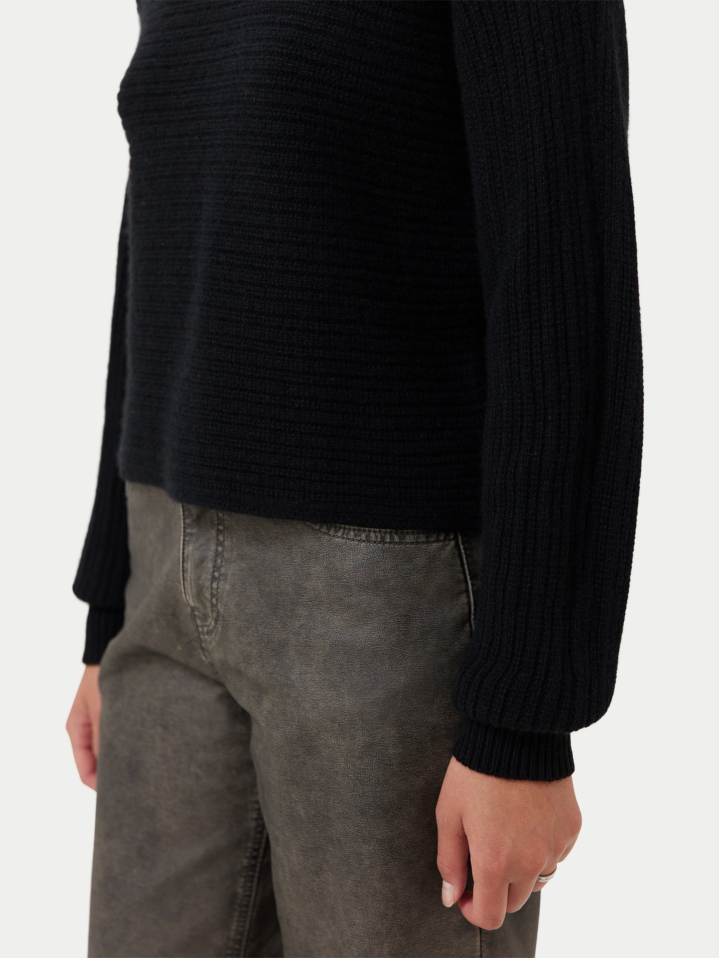 Kaschmir Pullover mit T-Ausschnitt