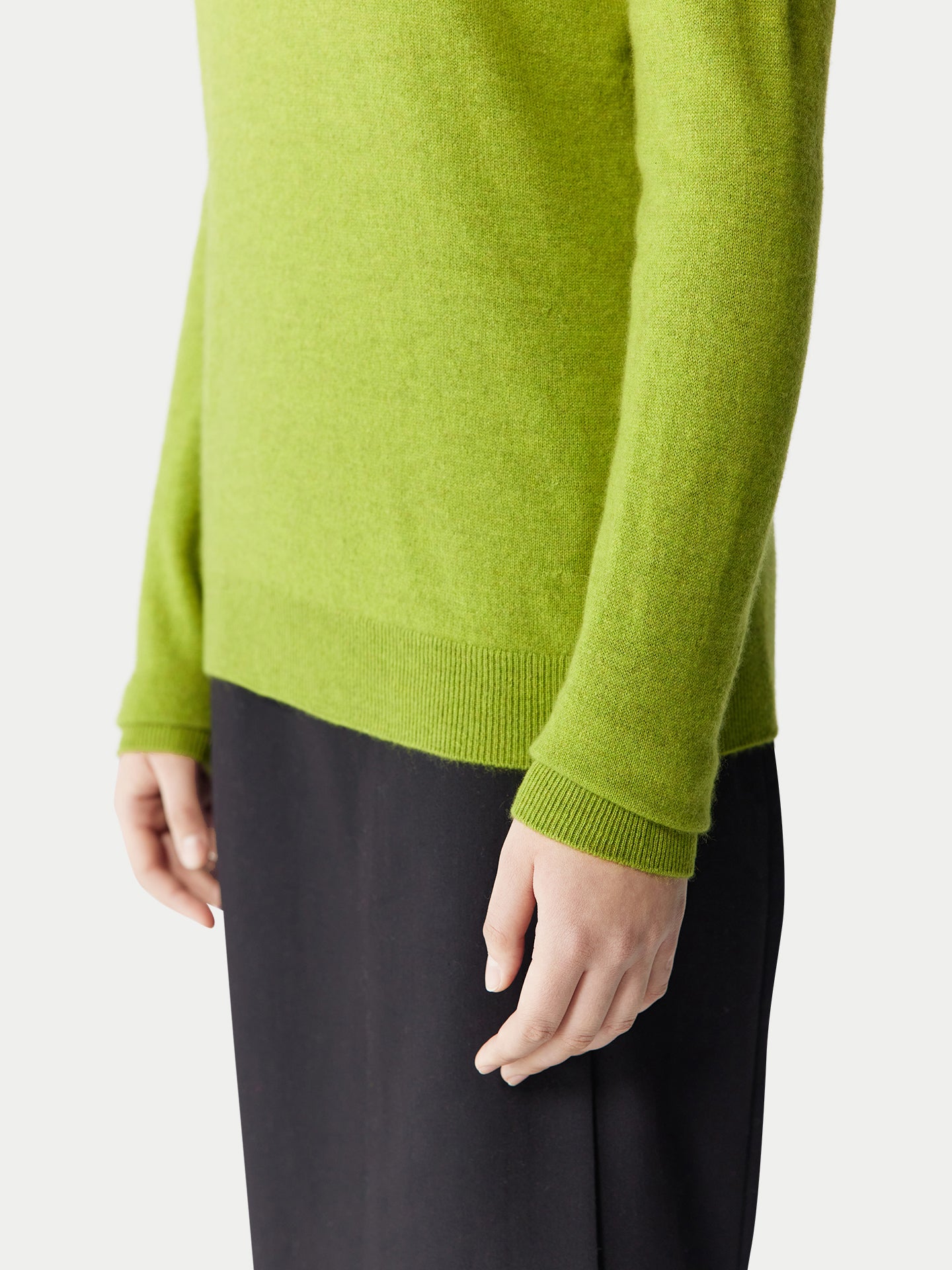 Basic R-Ausschnitt Kaschmirpullover