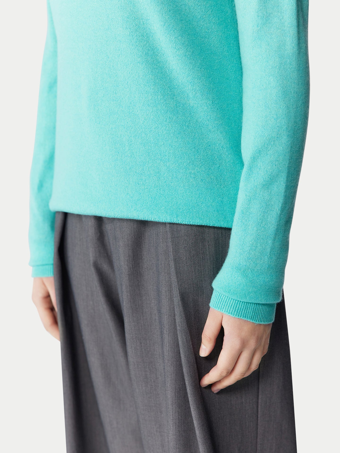 Basic R-Ausschnitt Kaschmirpullover