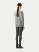 Basic R-Ausschnitt Kaschmirpullover Hellgrau - Gobi Cashmere